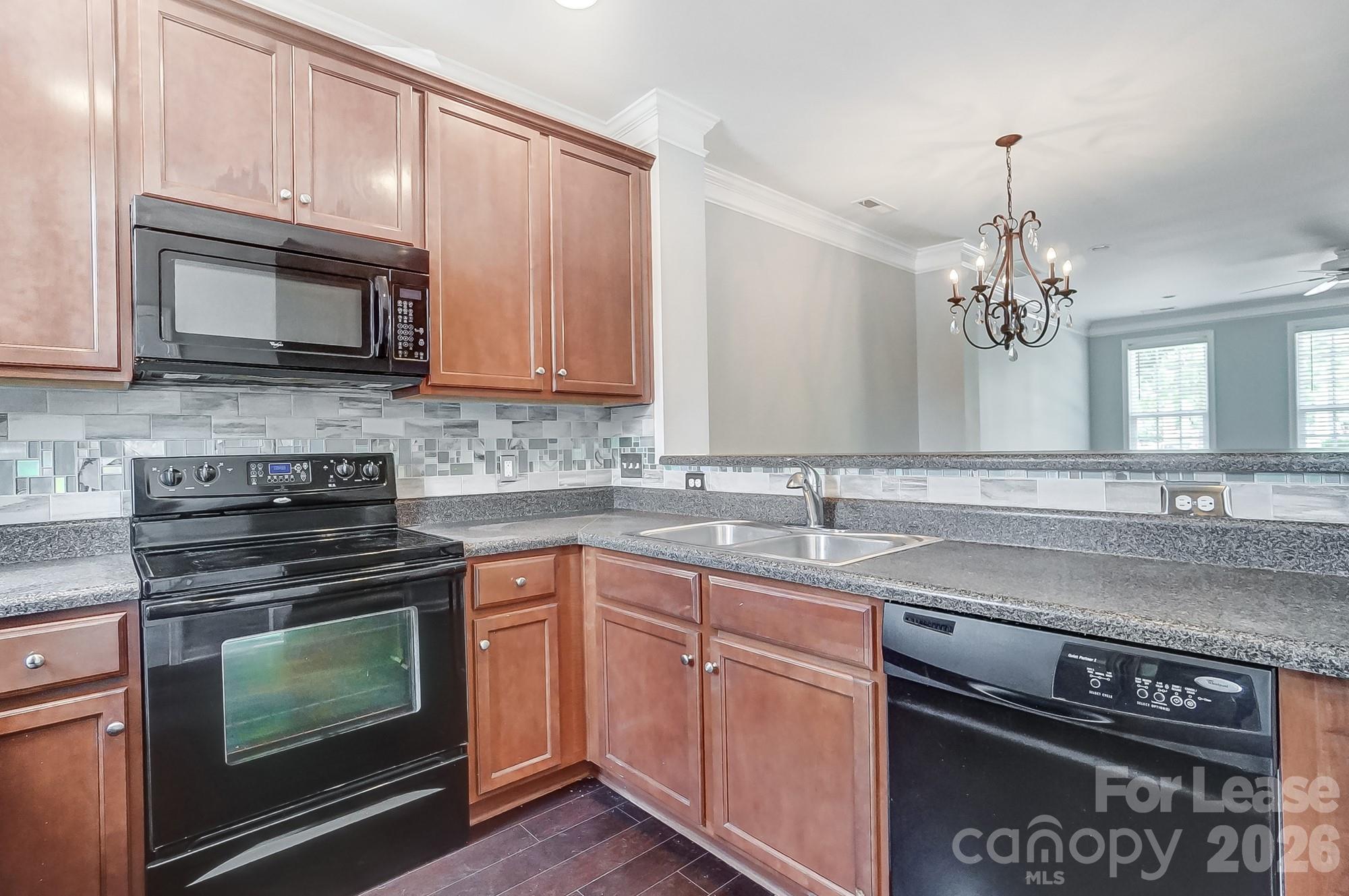 9519 Longstone Lane Property Photo 11
