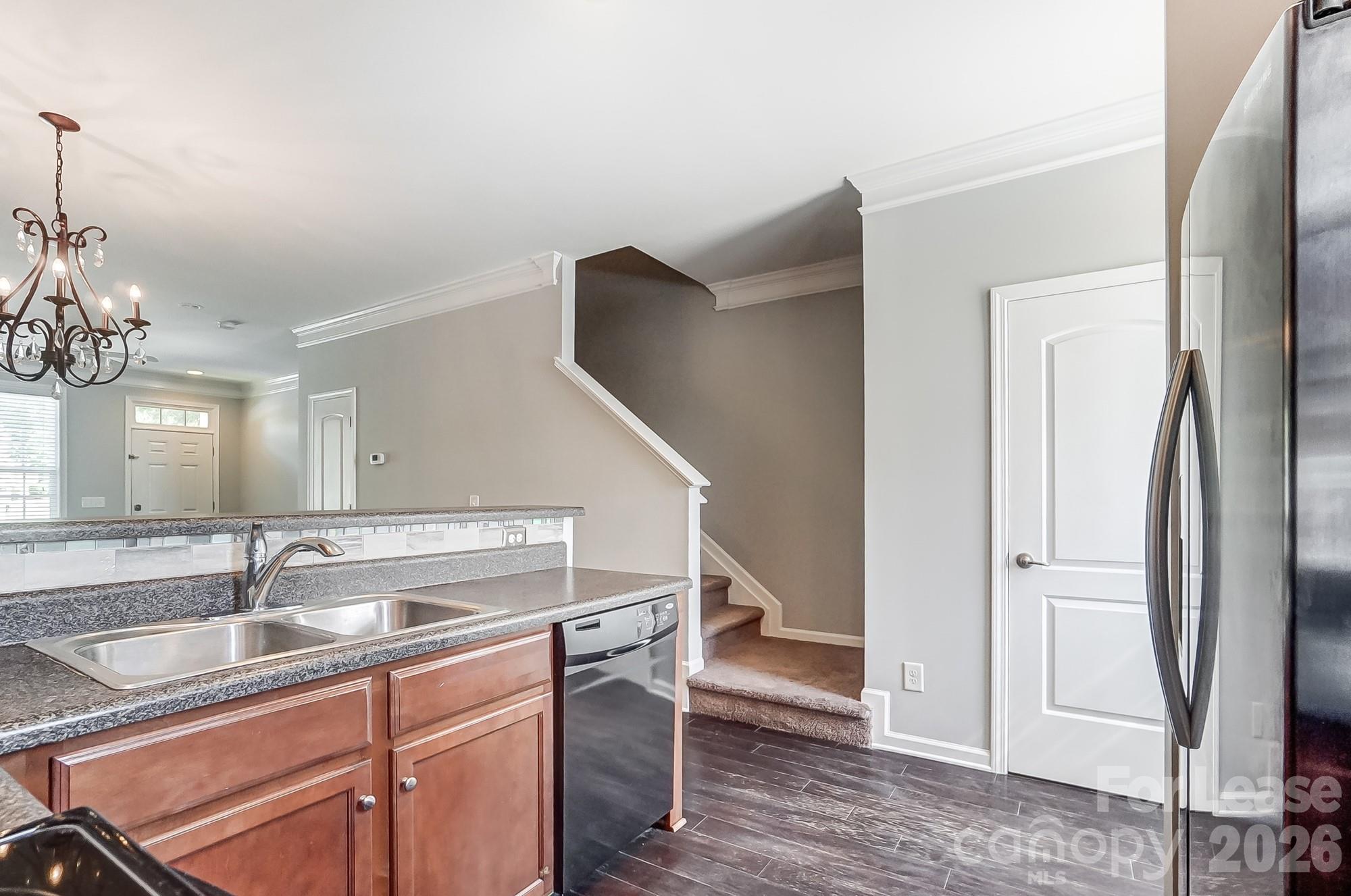 9519 Longstone Lane Property Photo 12