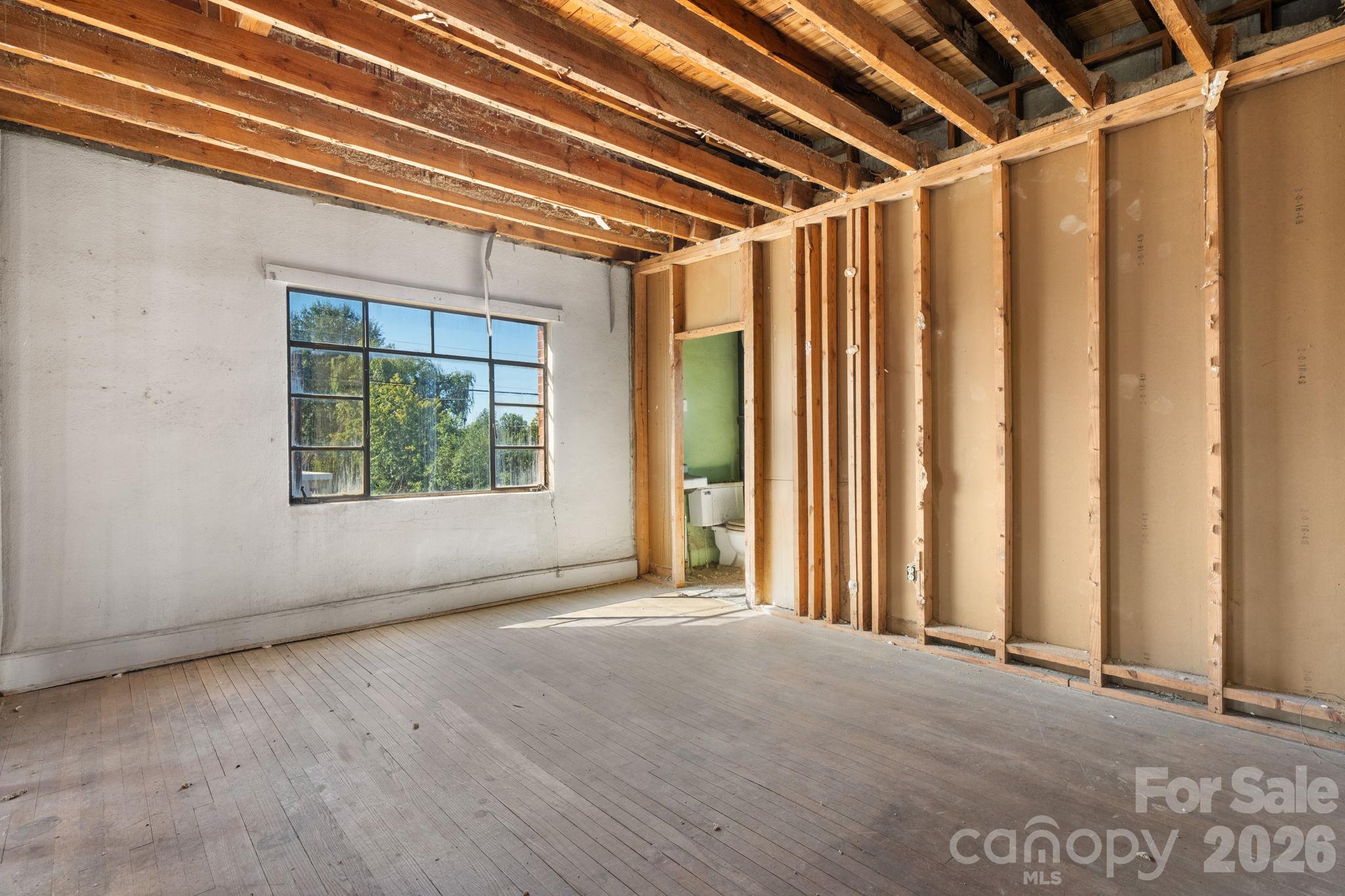 113 E Main Street Property Photo 20