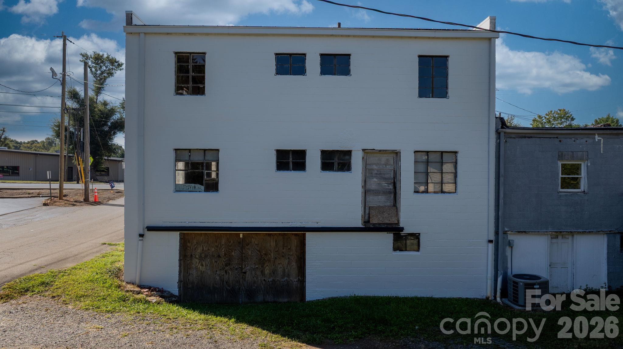113 E Main Street Property Photo 38