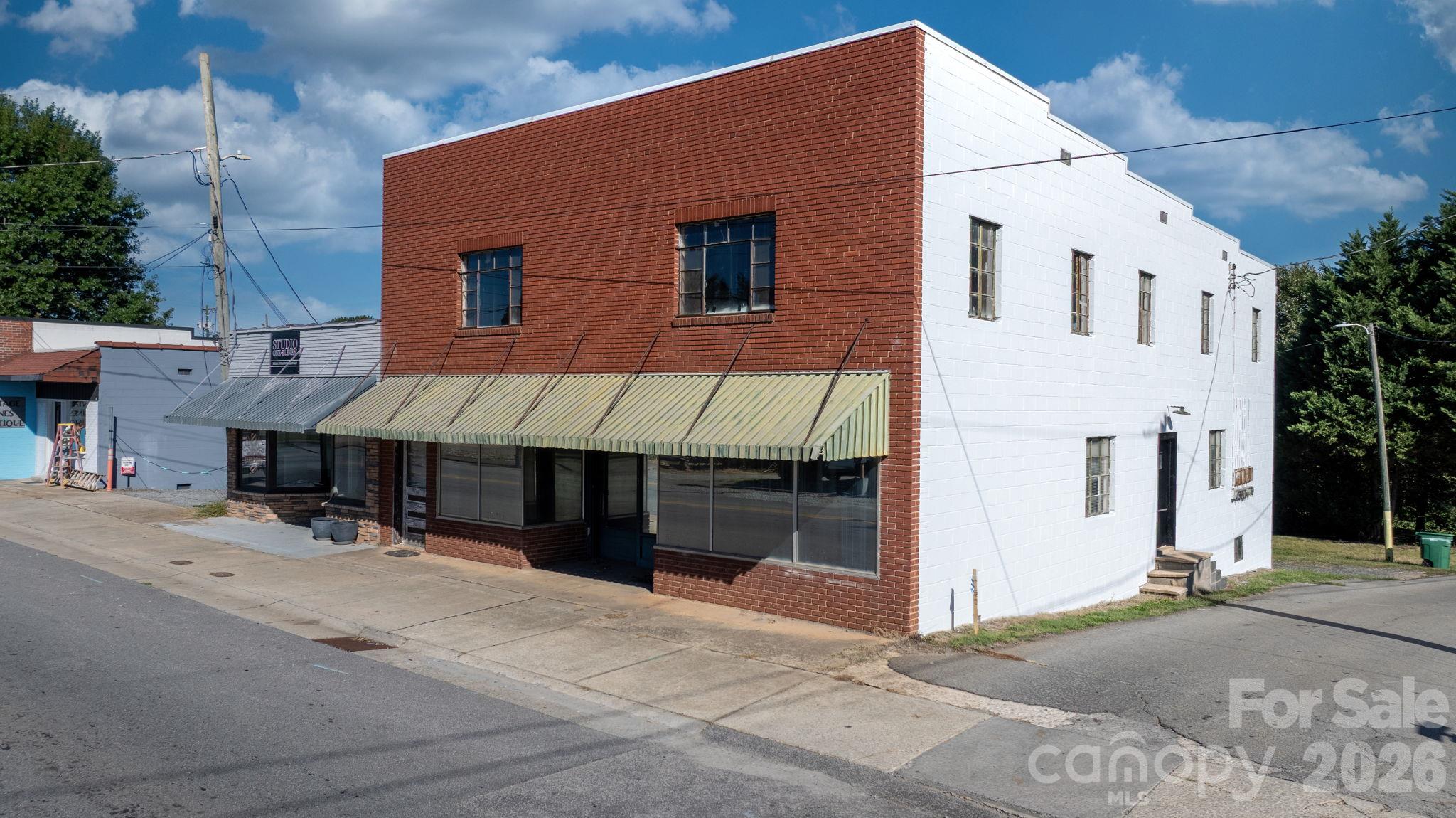 113 E Main Street Property Photo 41