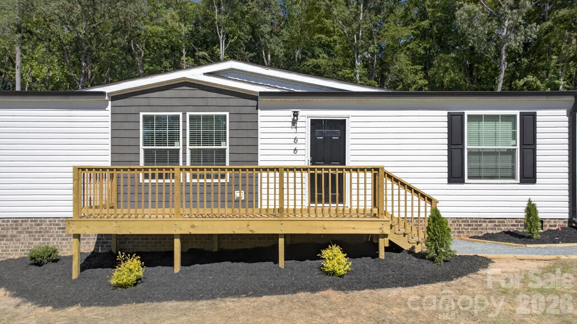 166 Christophers Court Property Photo 5