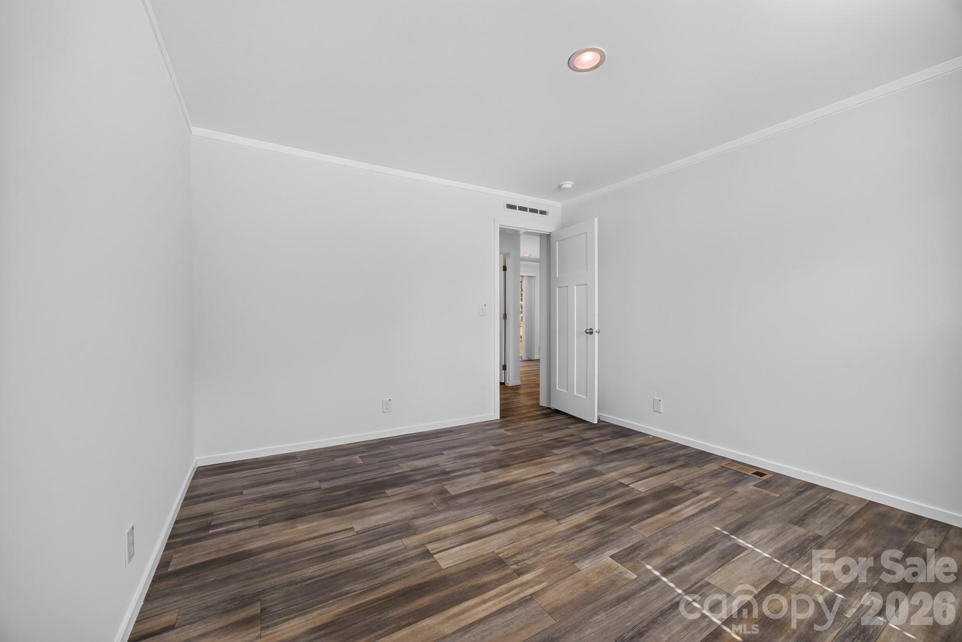 166 Christophers Court Property Photo 26