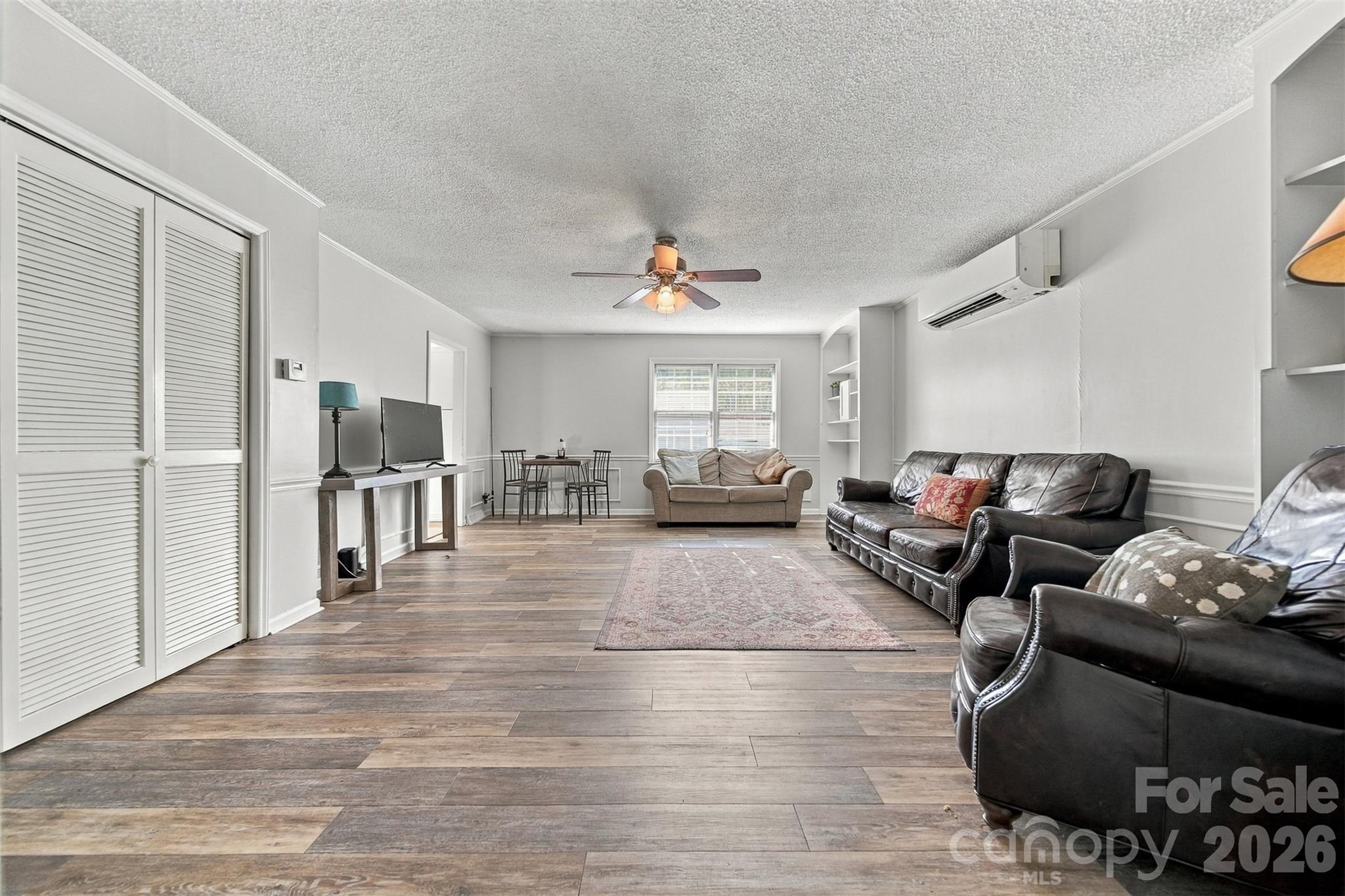 625 E Park Drive Property Photo 26