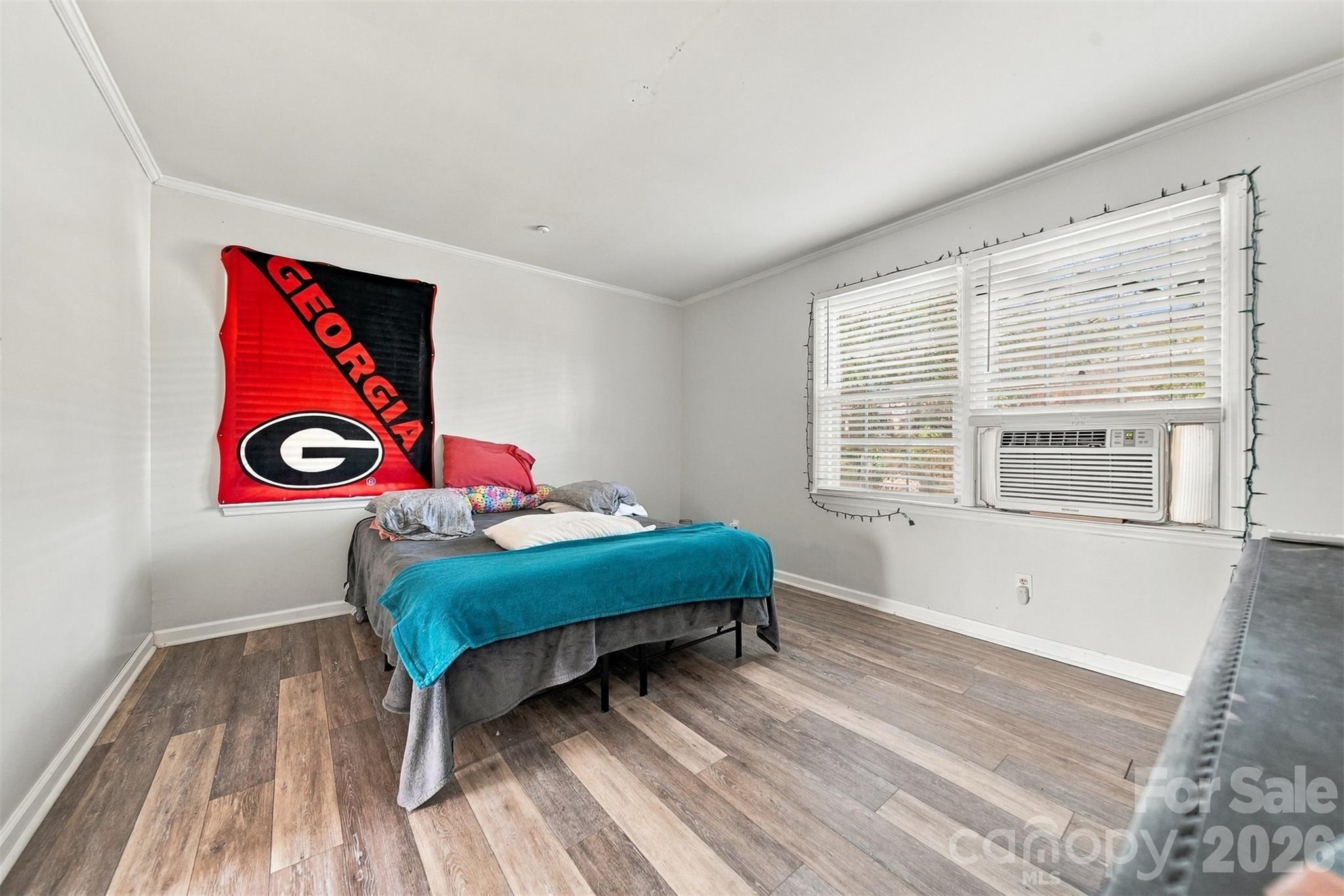 625 E Park Drive Property Photo 27