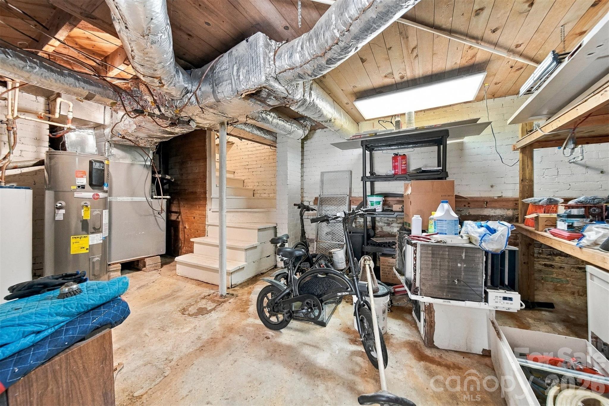 625 E Park Drive Property Photo 31