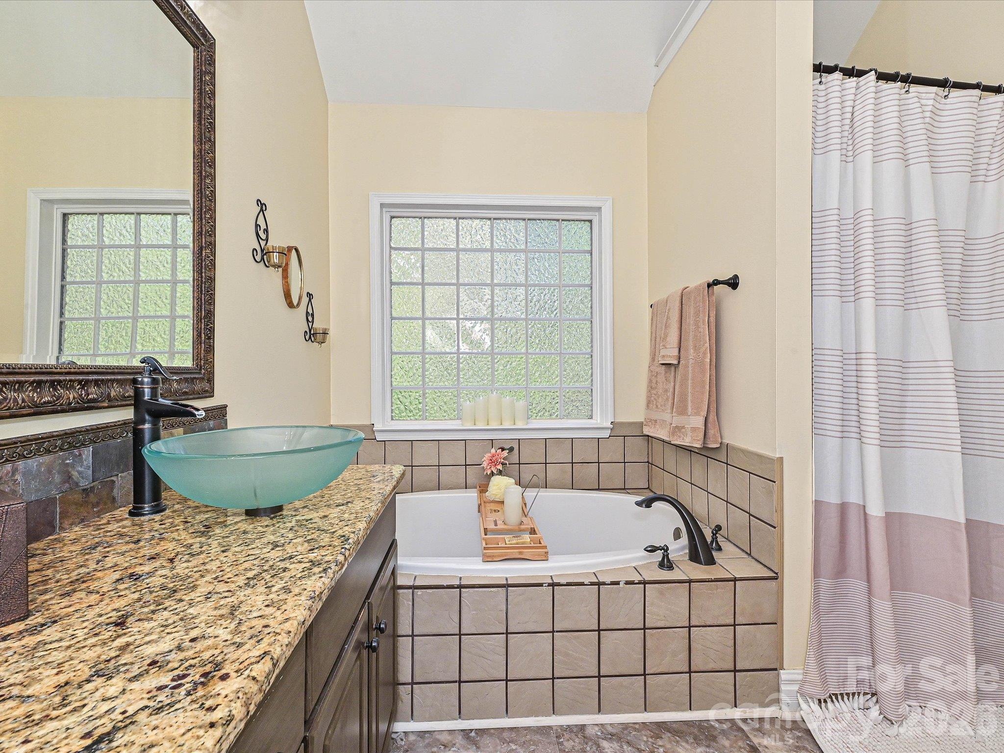 132 Gray Cliff Drive Property Photo 21