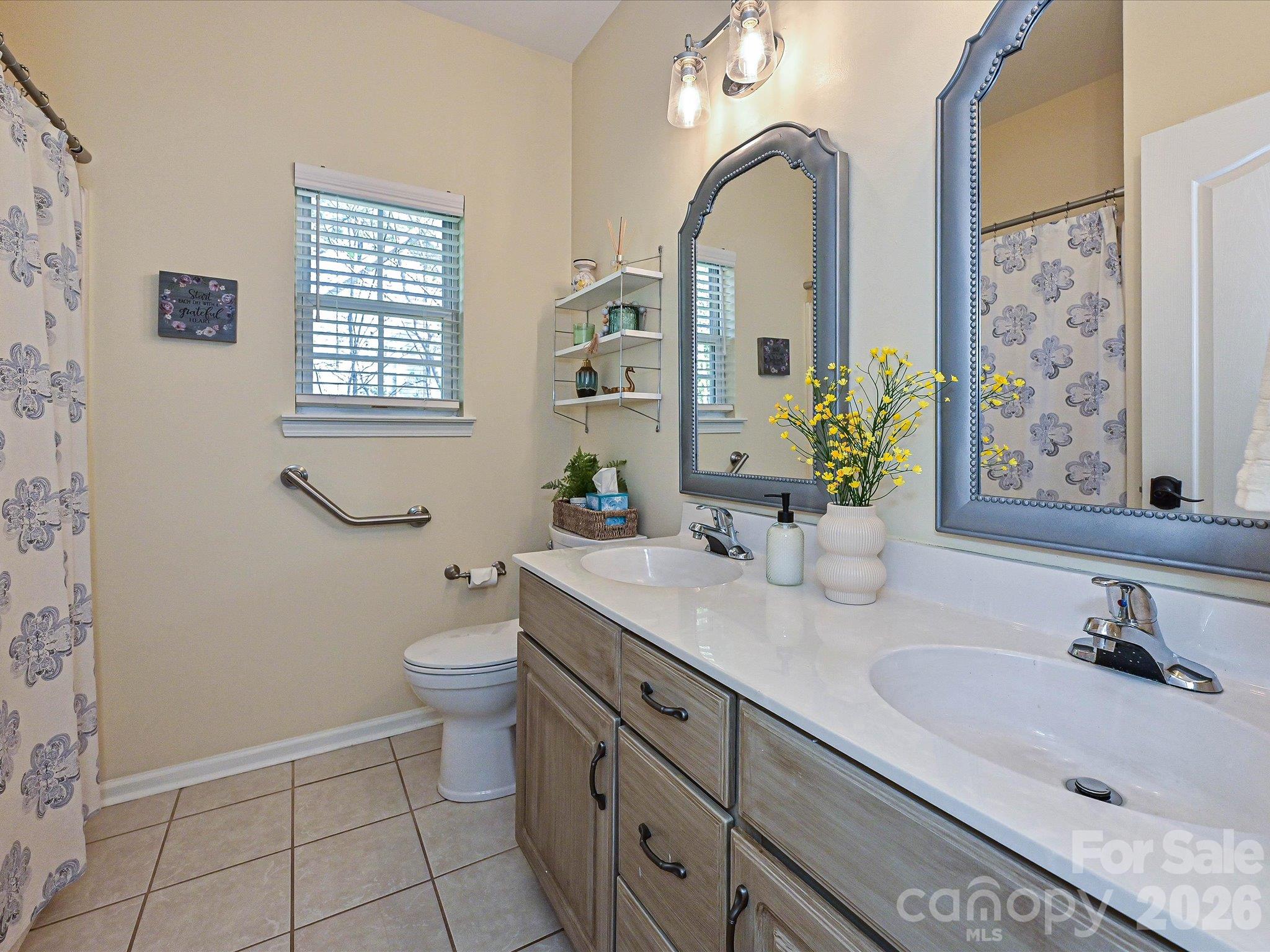 132 Gray Cliff Drive Property Photo 24