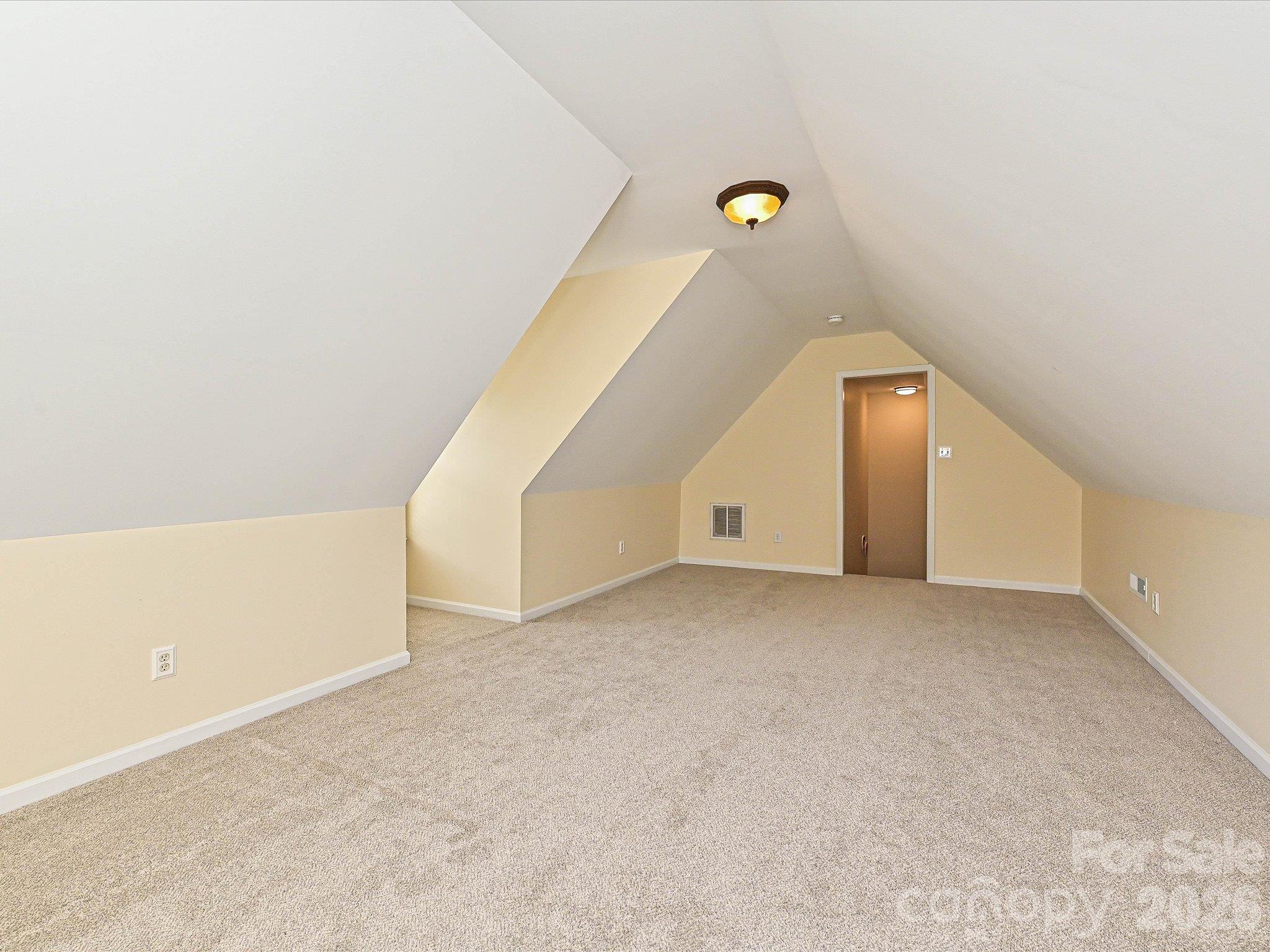 132 Gray Cliff Drive Property Photo 27