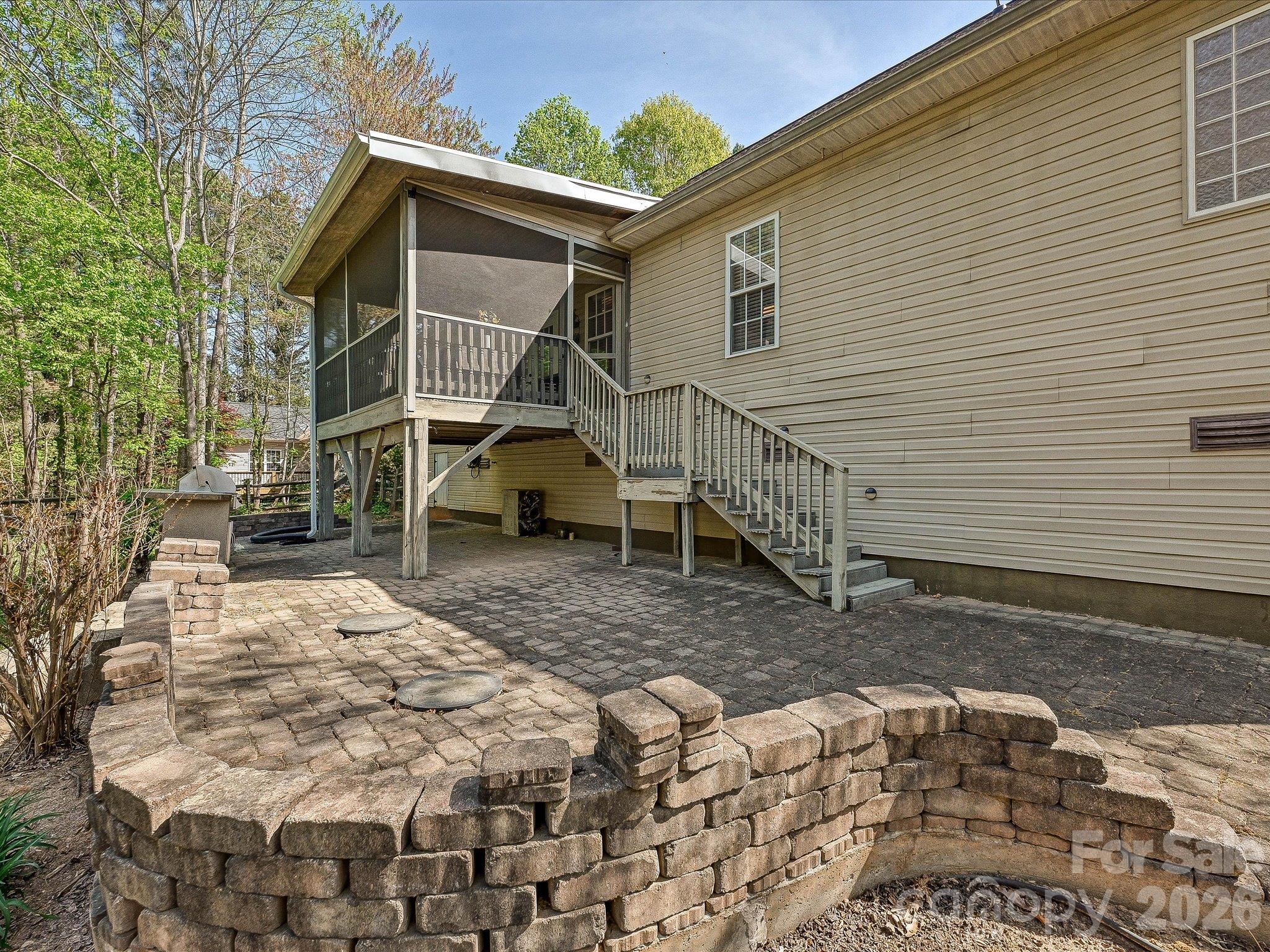 132 Gray Cliff Drive Property Photo 29