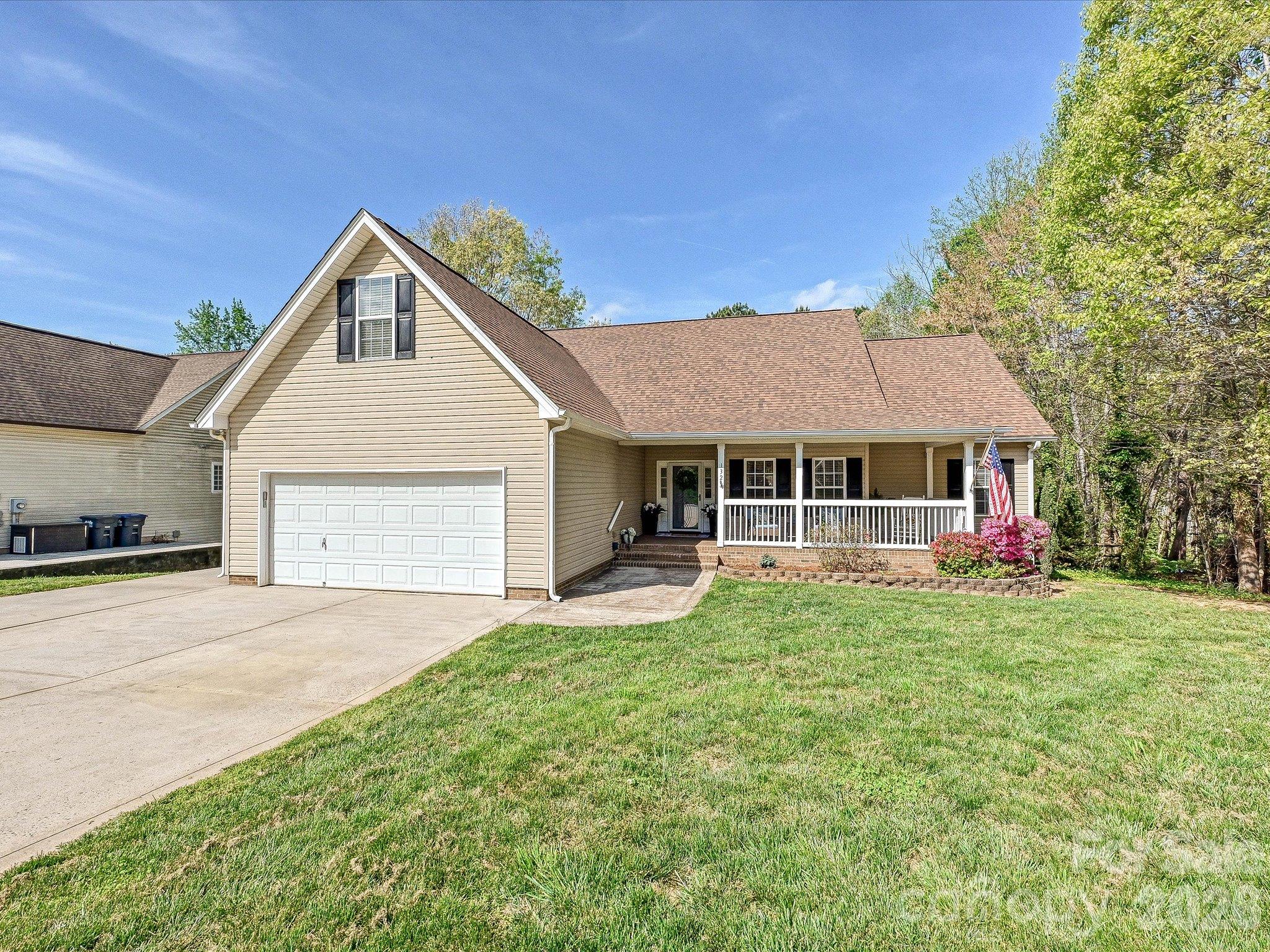 132 Gray Cliff Drive Property Photo 33