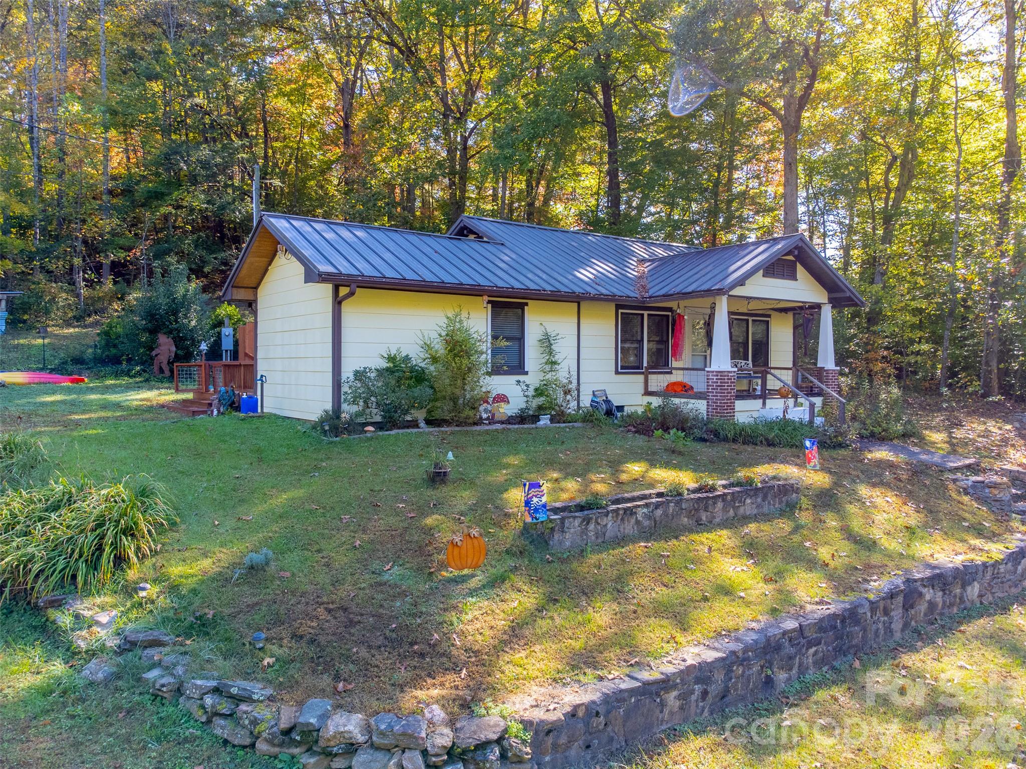 152 Mills Branch Road Property Photo 1