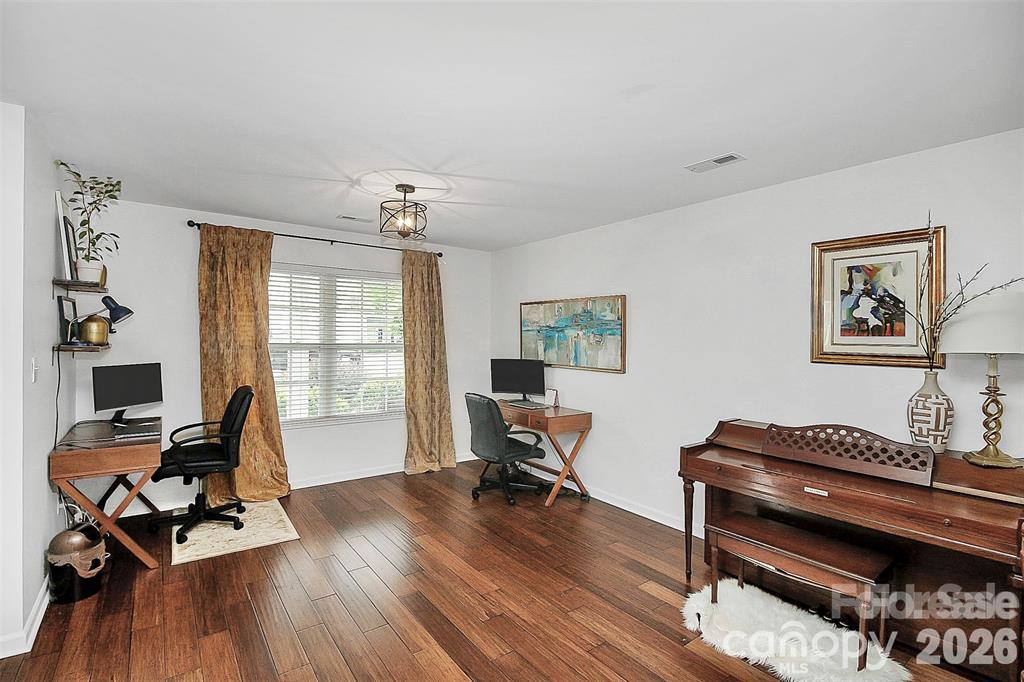 3133 Huntington Ridge Court Property Photo 3