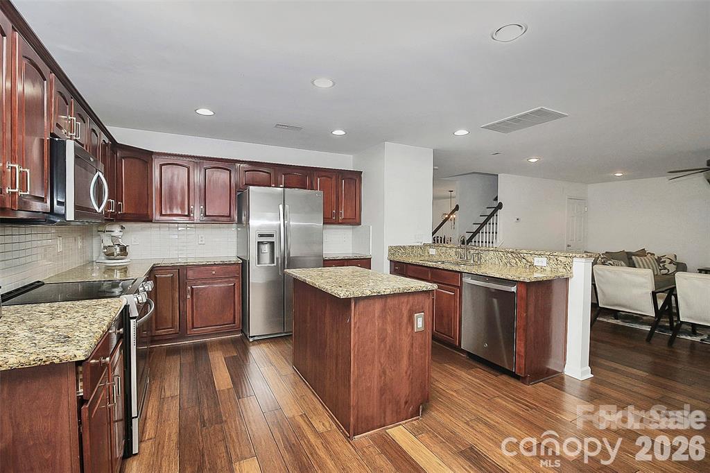 3133 Huntington Ridge Court Property Photo 6