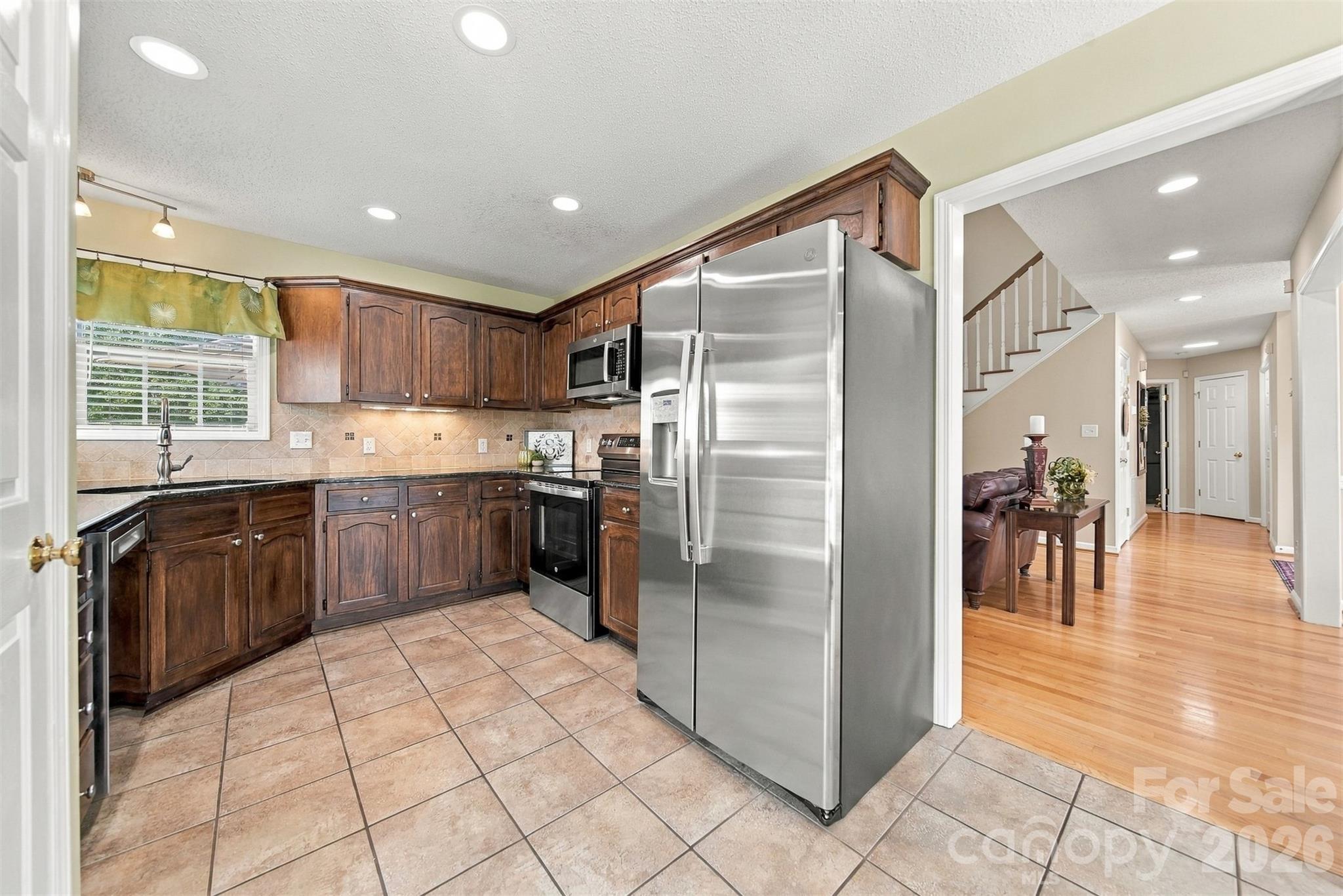 2741 25th Street Property Photo 15