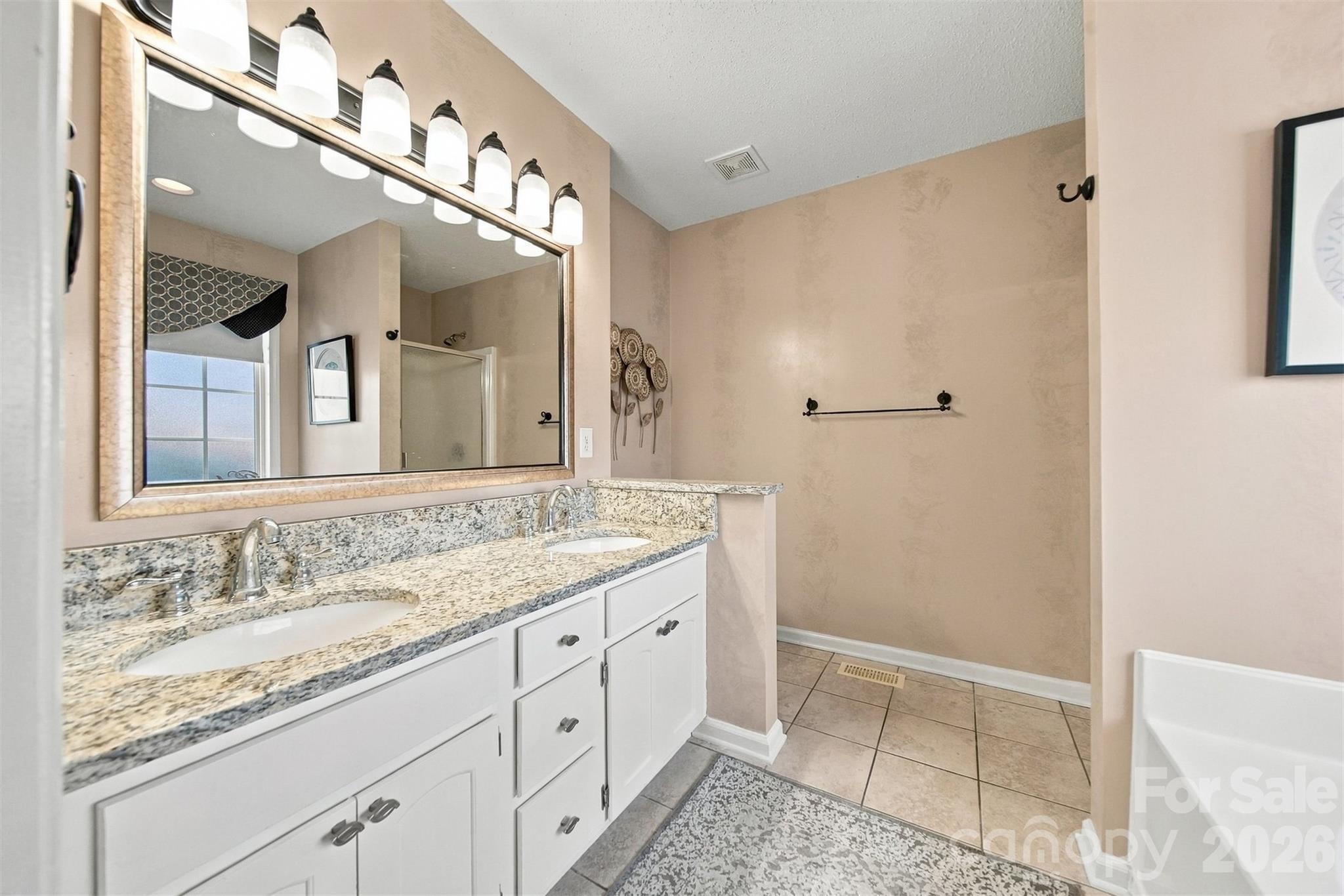 2741 25th Street Property Photo 19