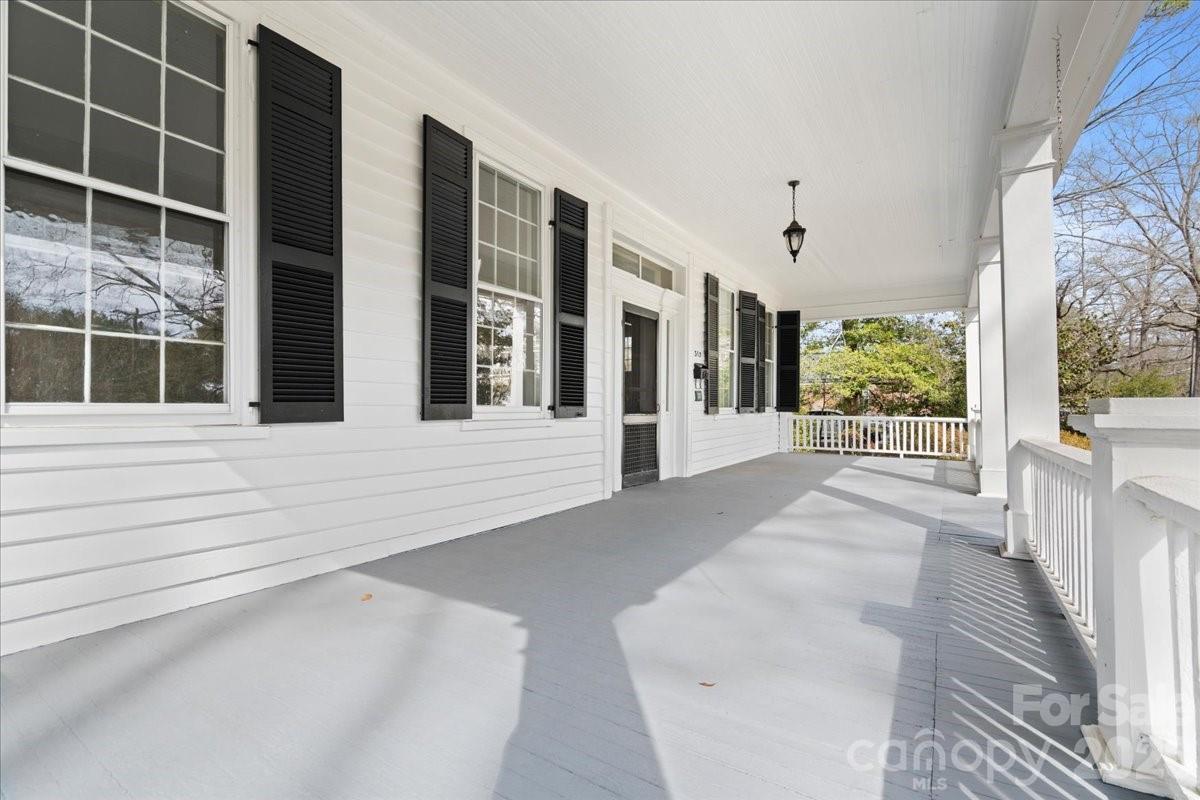 310 Kershaw Street Property Photo 5