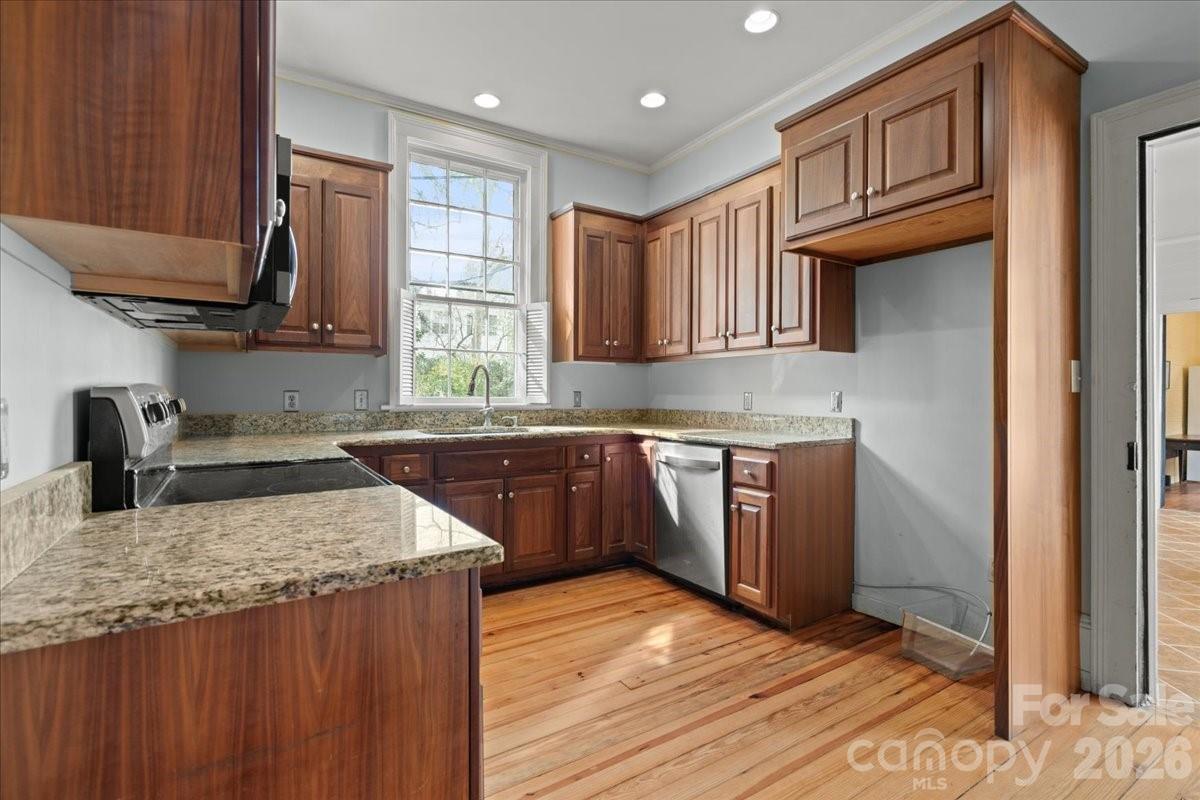 310 Kershaw Street Property Photo 17