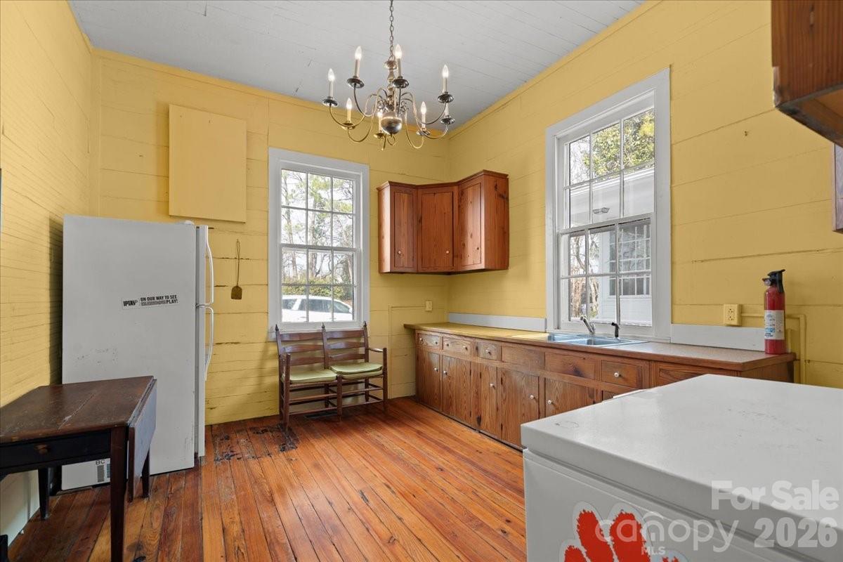 310 Kershaw Street Property Photo 22