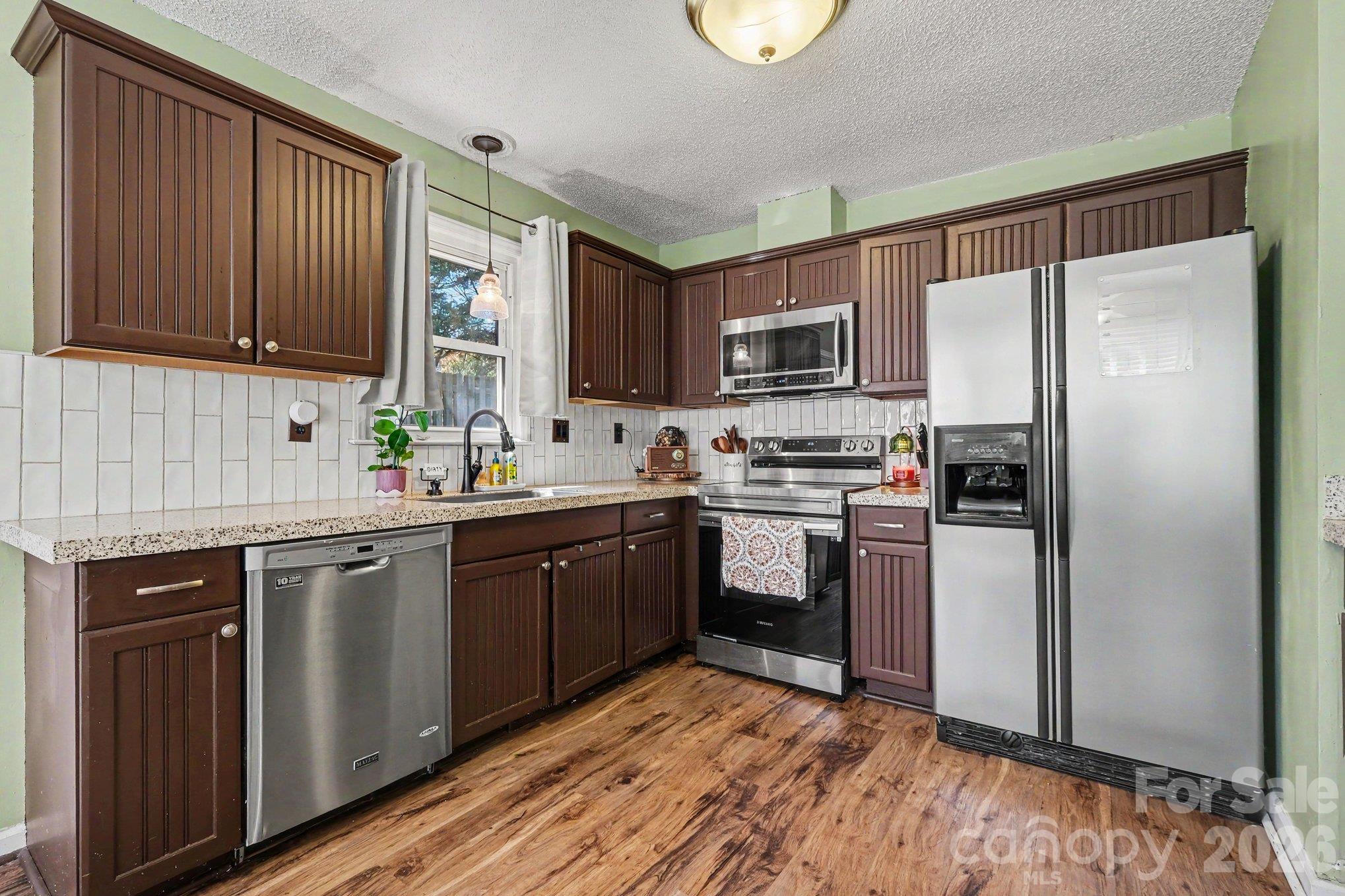 815 Mooresville Road Property Photo 6