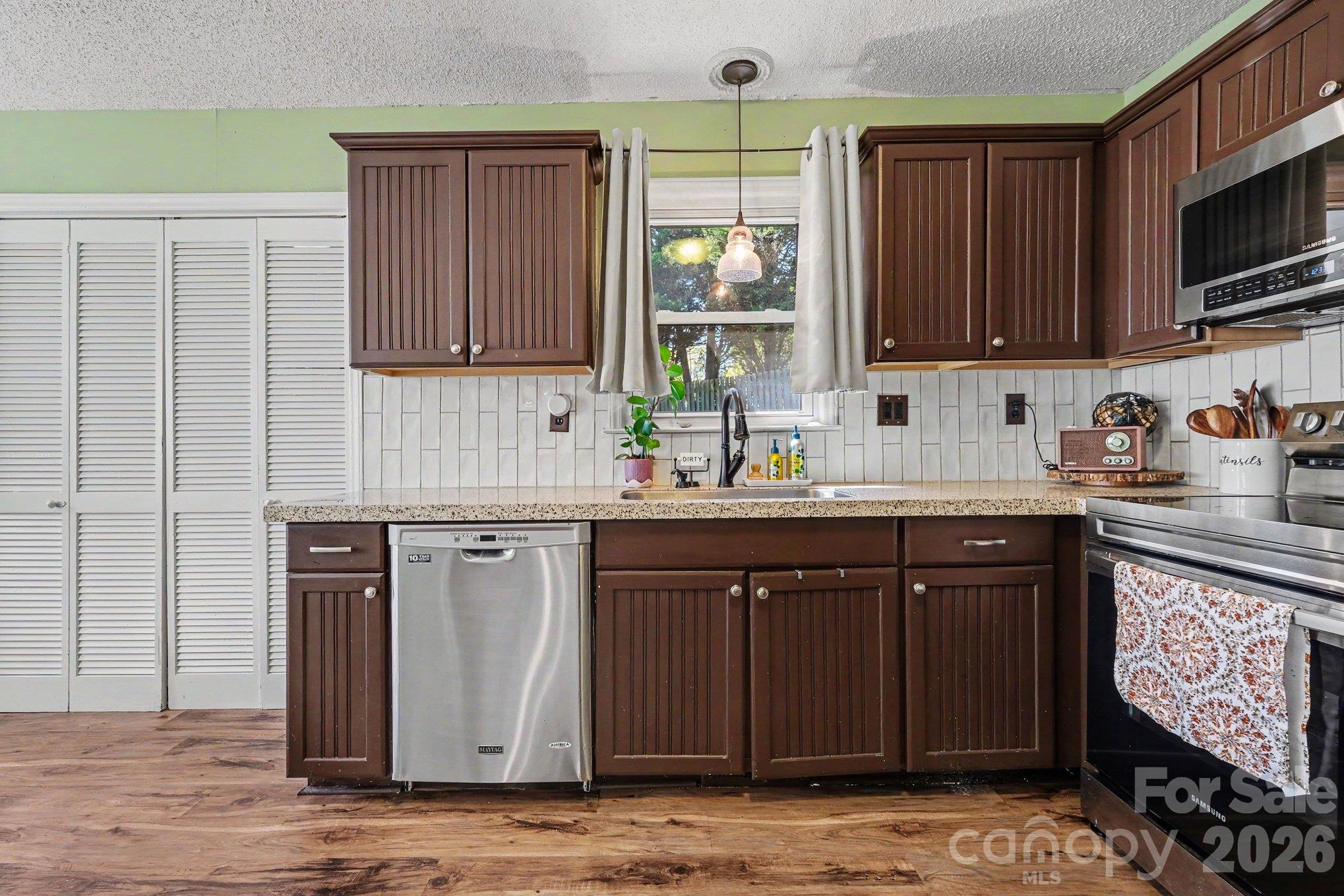 815 Mooresville Road Property Photo 8