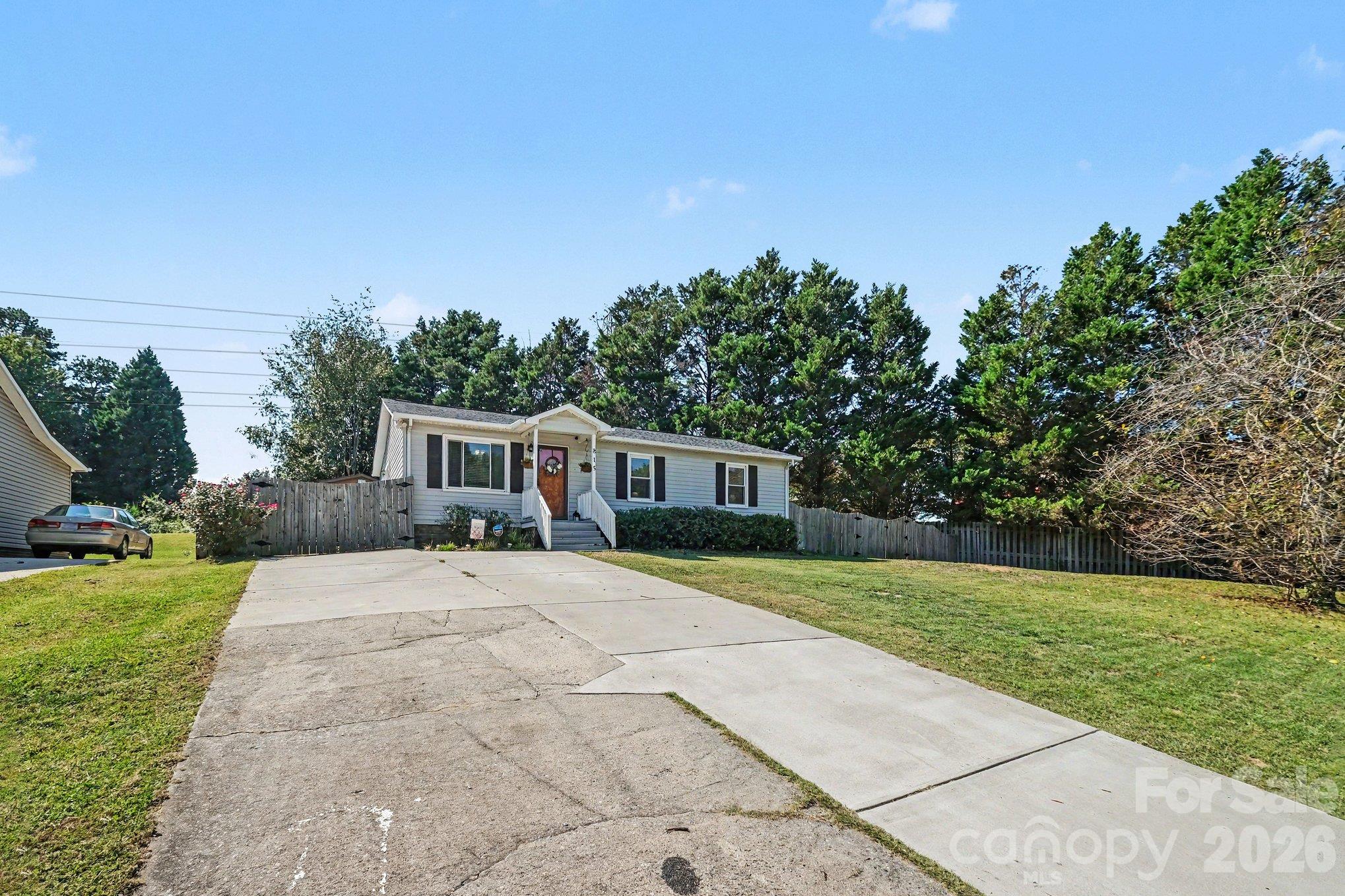 815 Mooresville Road Property Photo 24