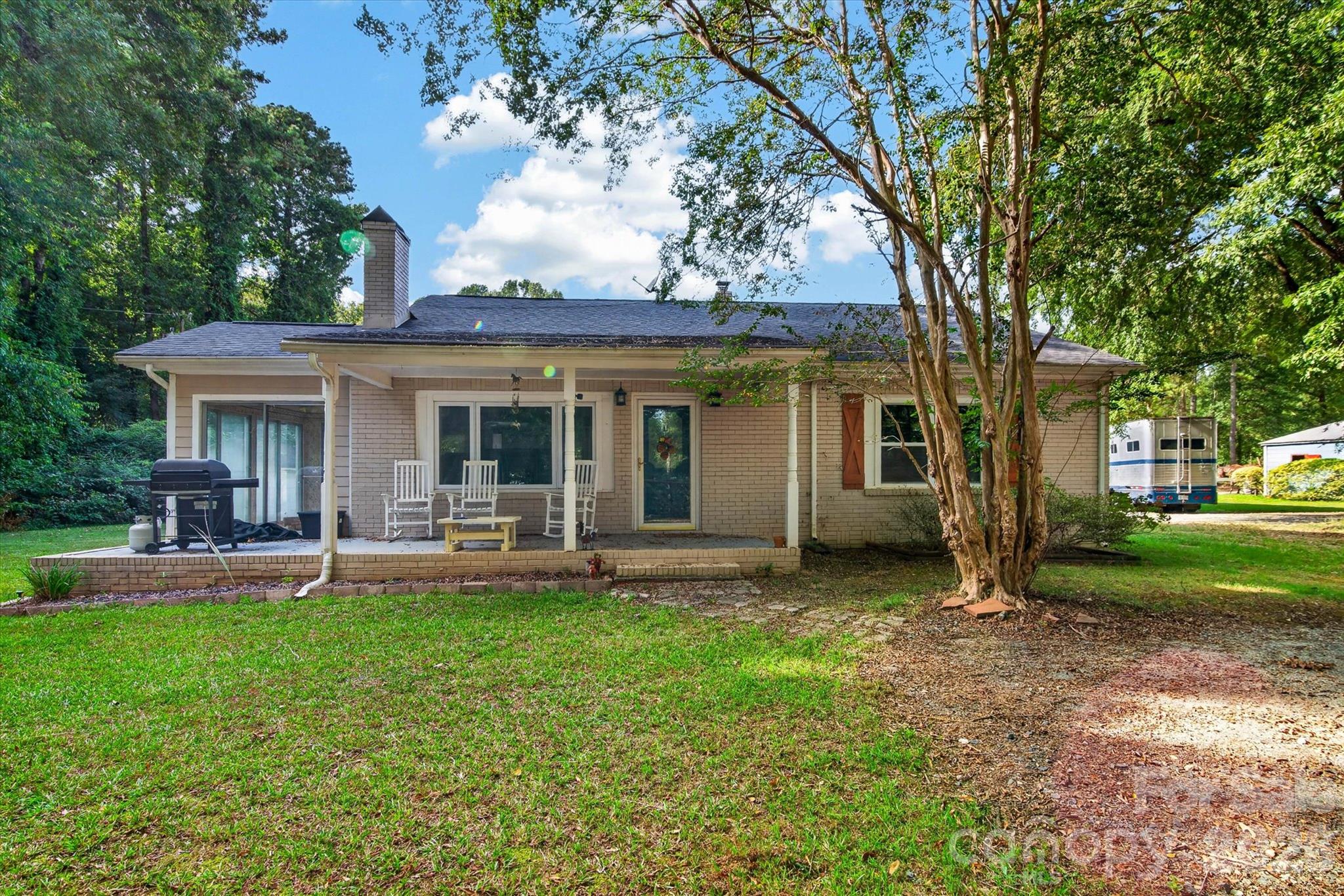 8731 Faires Road Property Photo 17