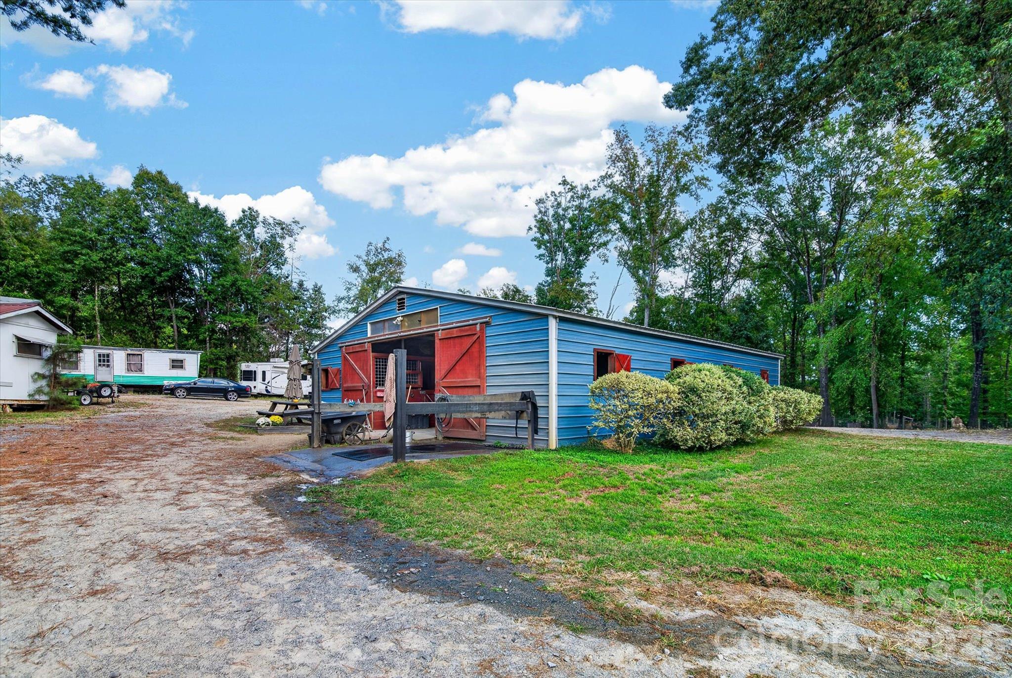 8731 Faires Road Property Photo 25