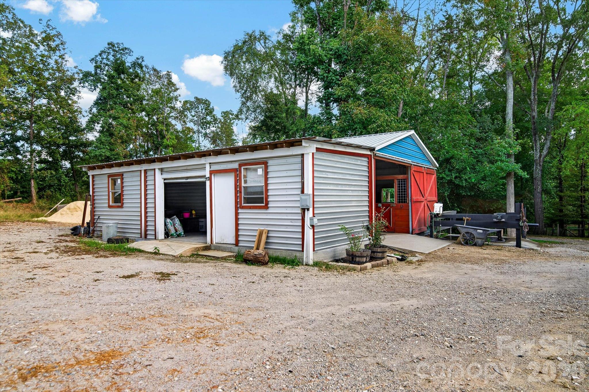 8731 Faires Road Property Photo 27