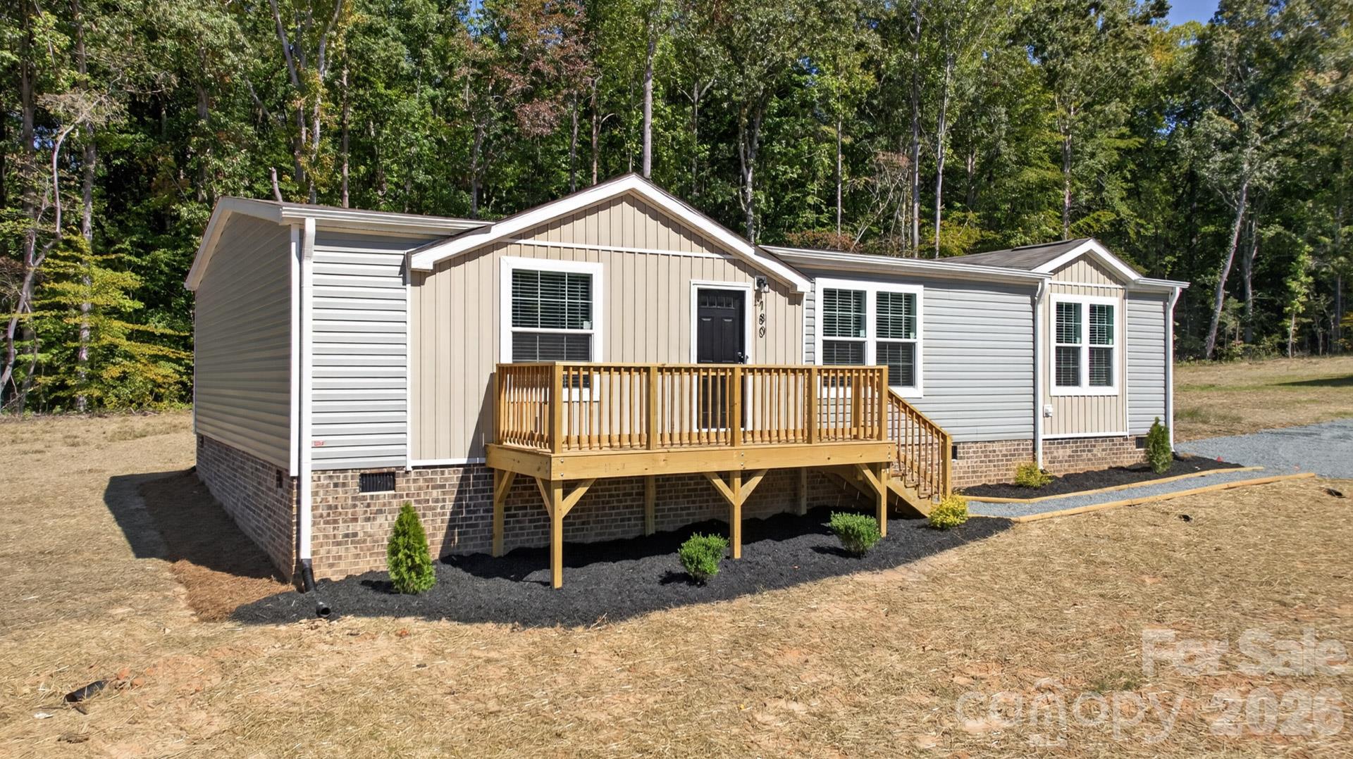 180 Christophers Court Property Photo 2