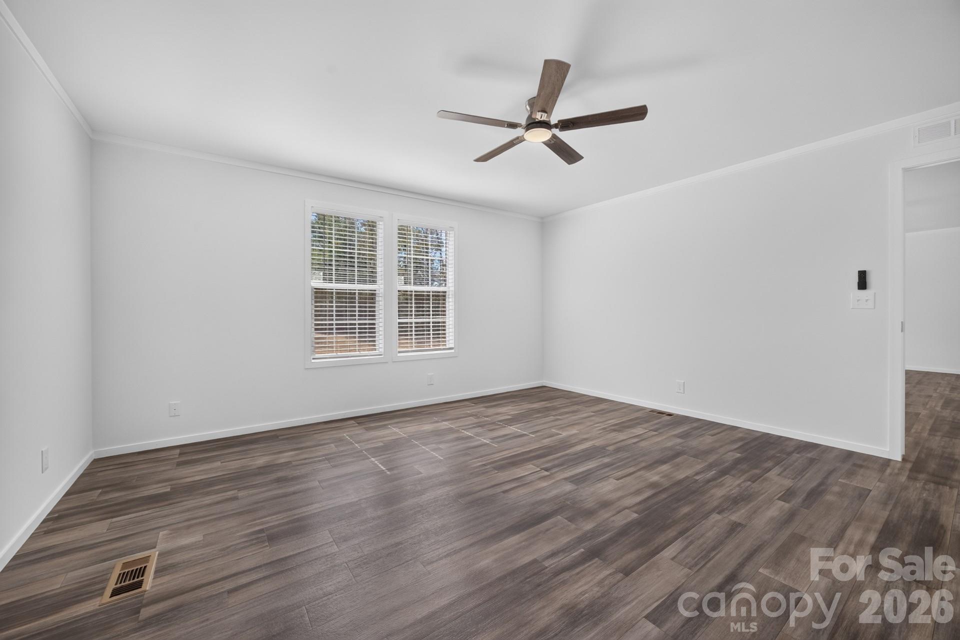 180 Christophers Court Property Photo 20