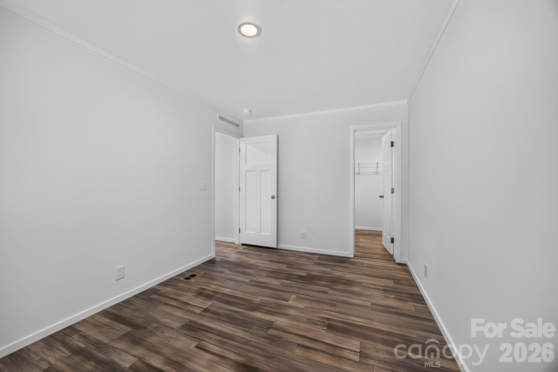 180 Christophers Court Property Photo 32