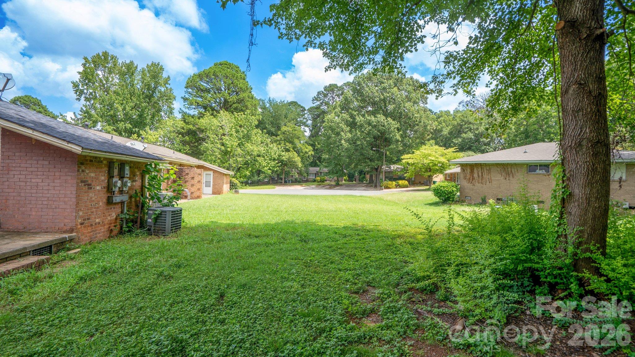 4926 Malibu Drive Property Photo 29