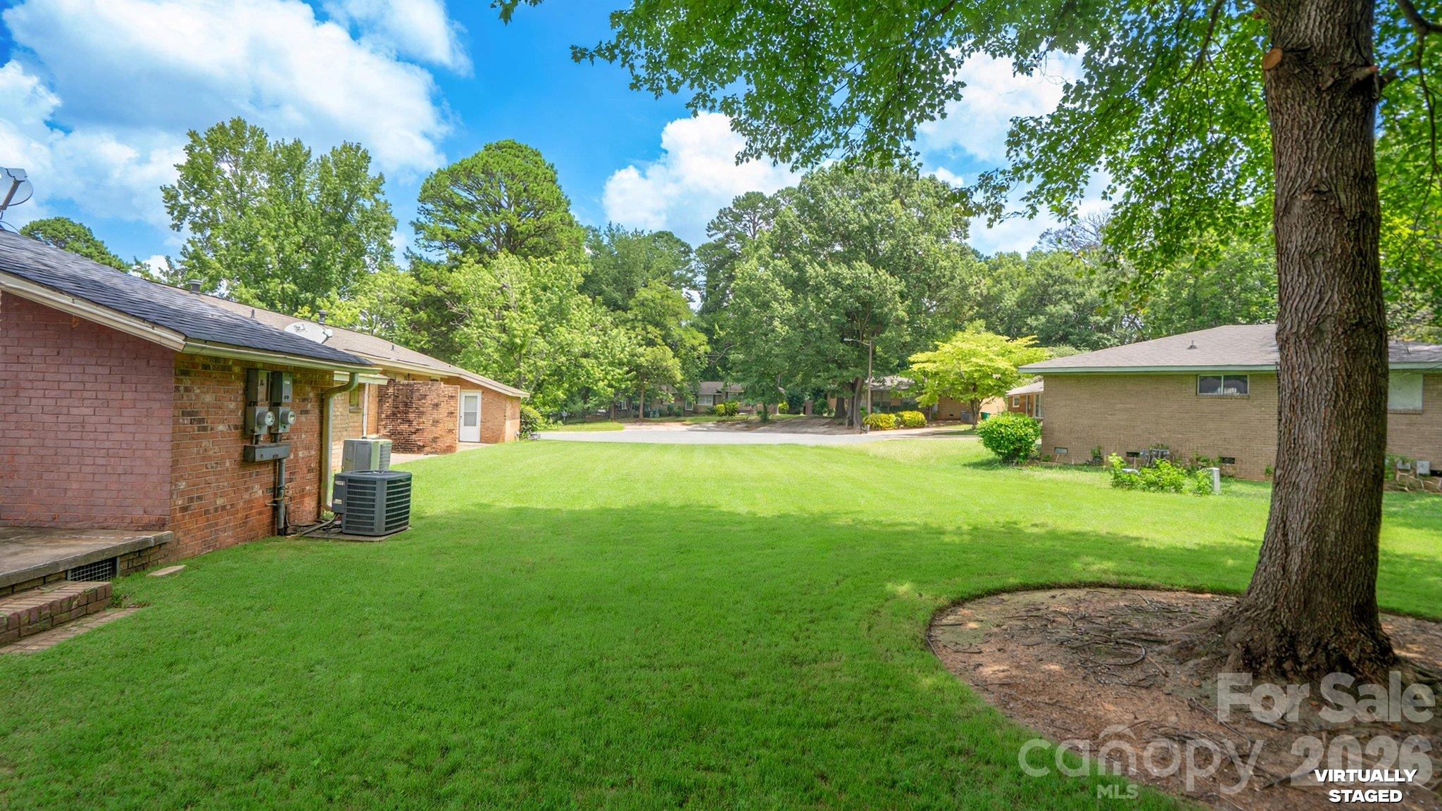 4926 Malibu Drive Property Photo 30