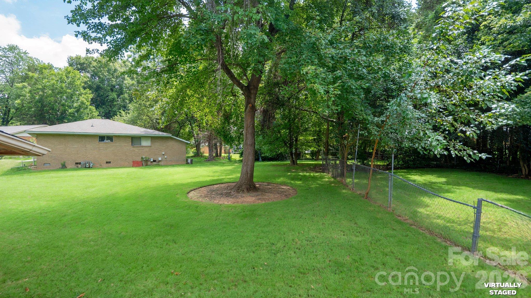 4926 Malibu Drive Property Photo 32