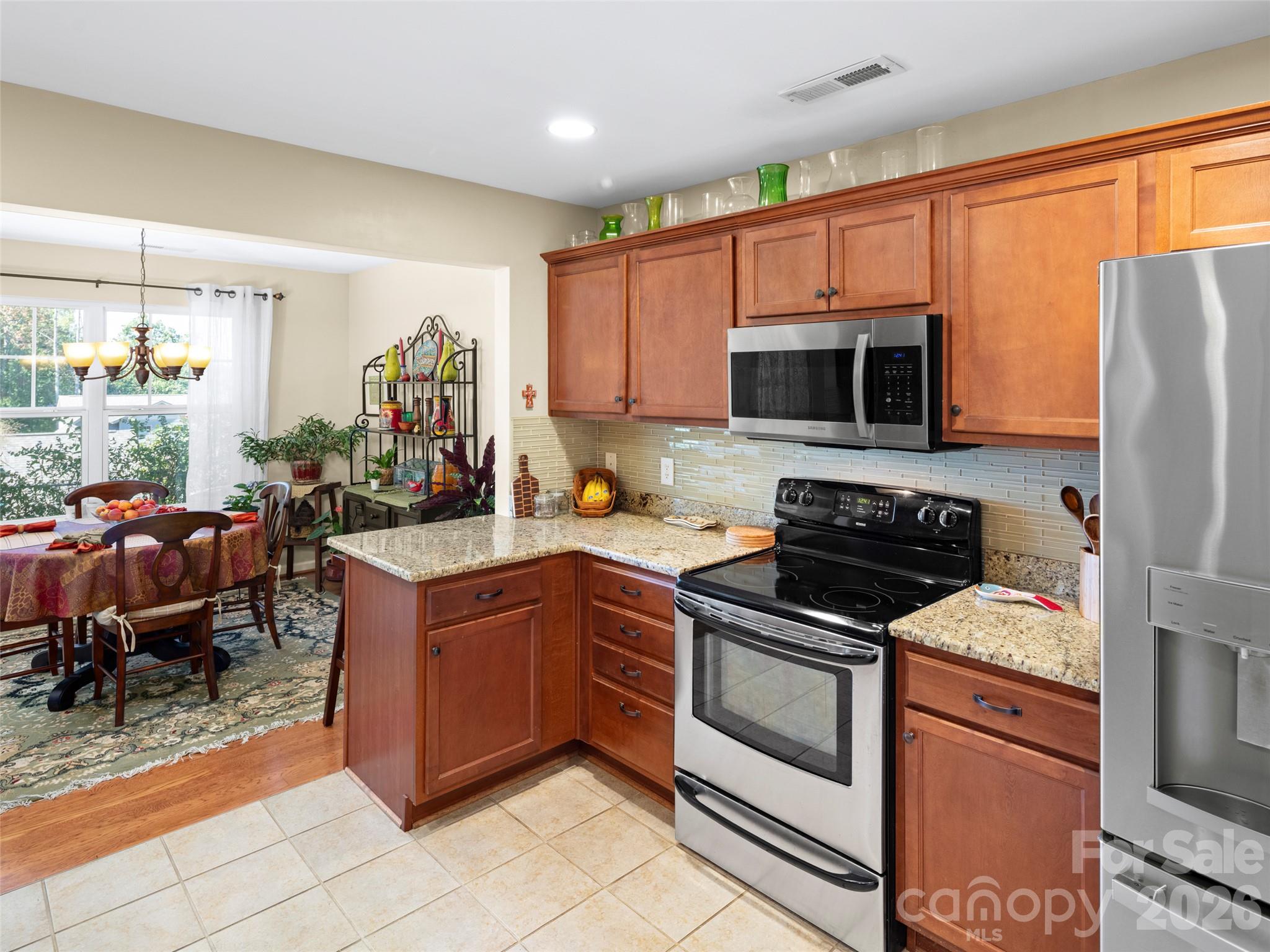 24 Loftin Street Property Photo 10