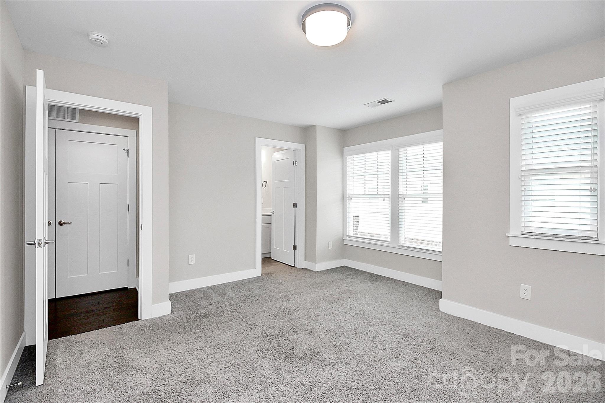 1420 W 4th Street Property Photo 20