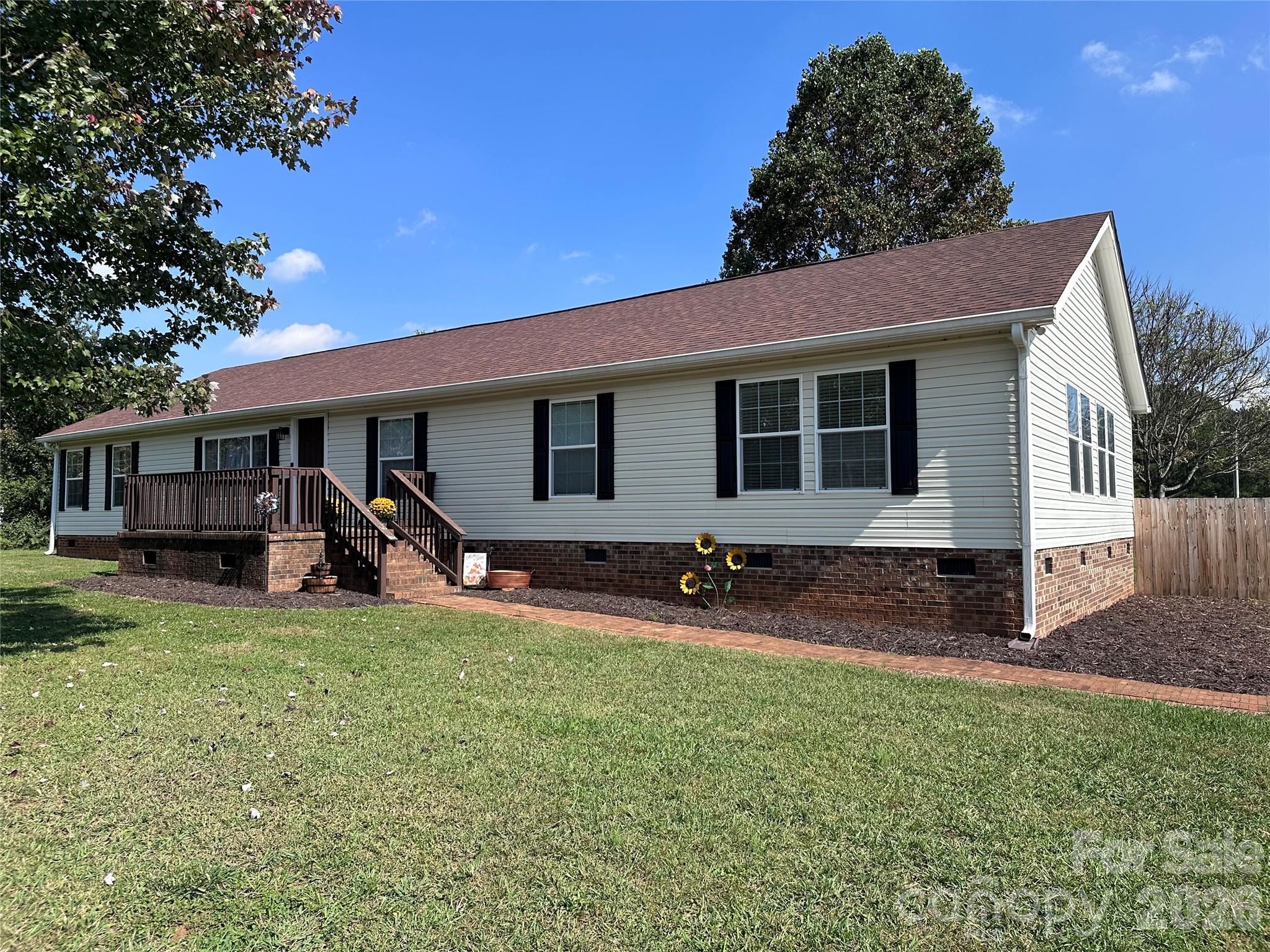131 Glenwood Road Property Photo 1