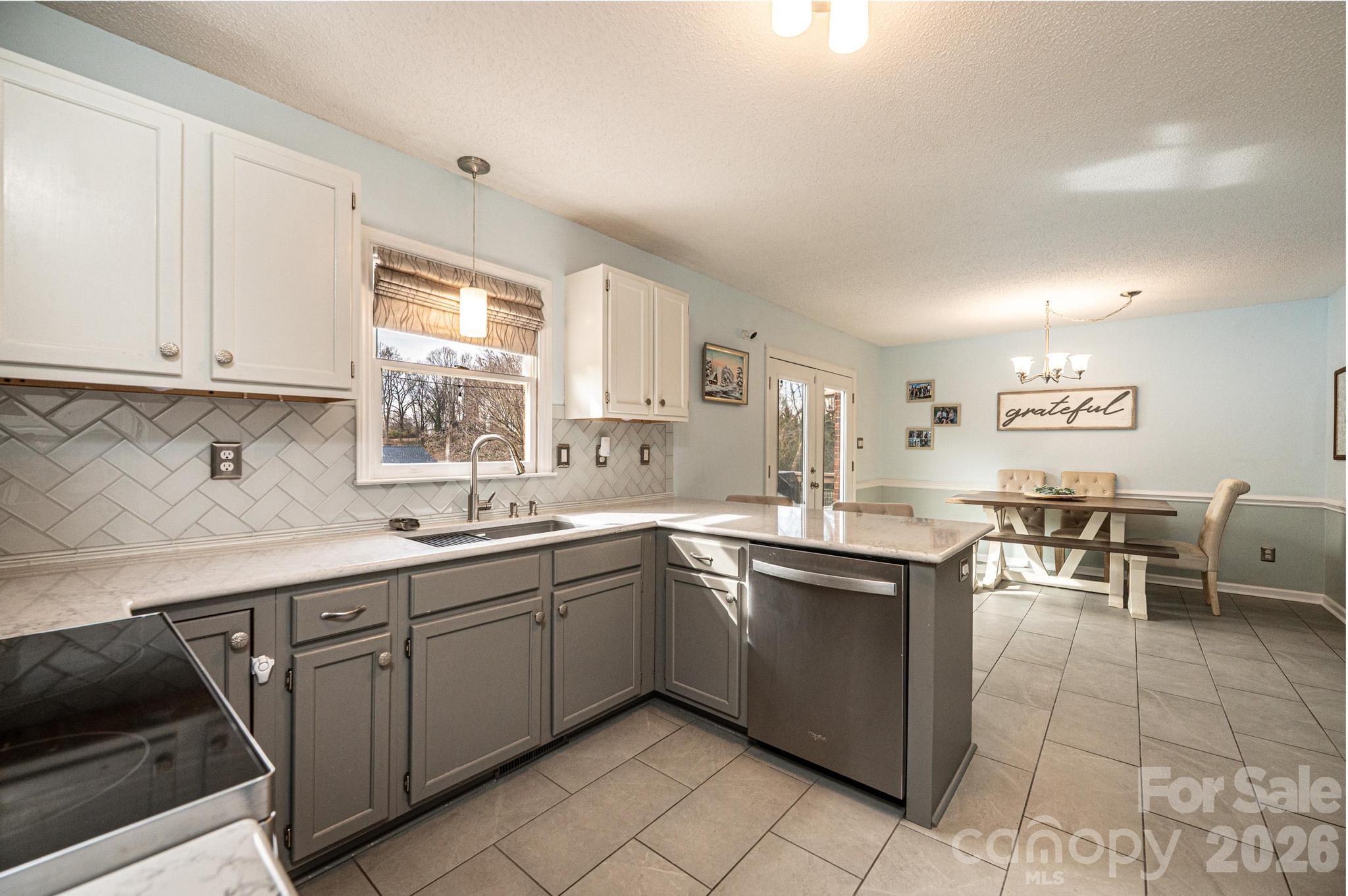 2487 Ashford Drive Property Photo 18