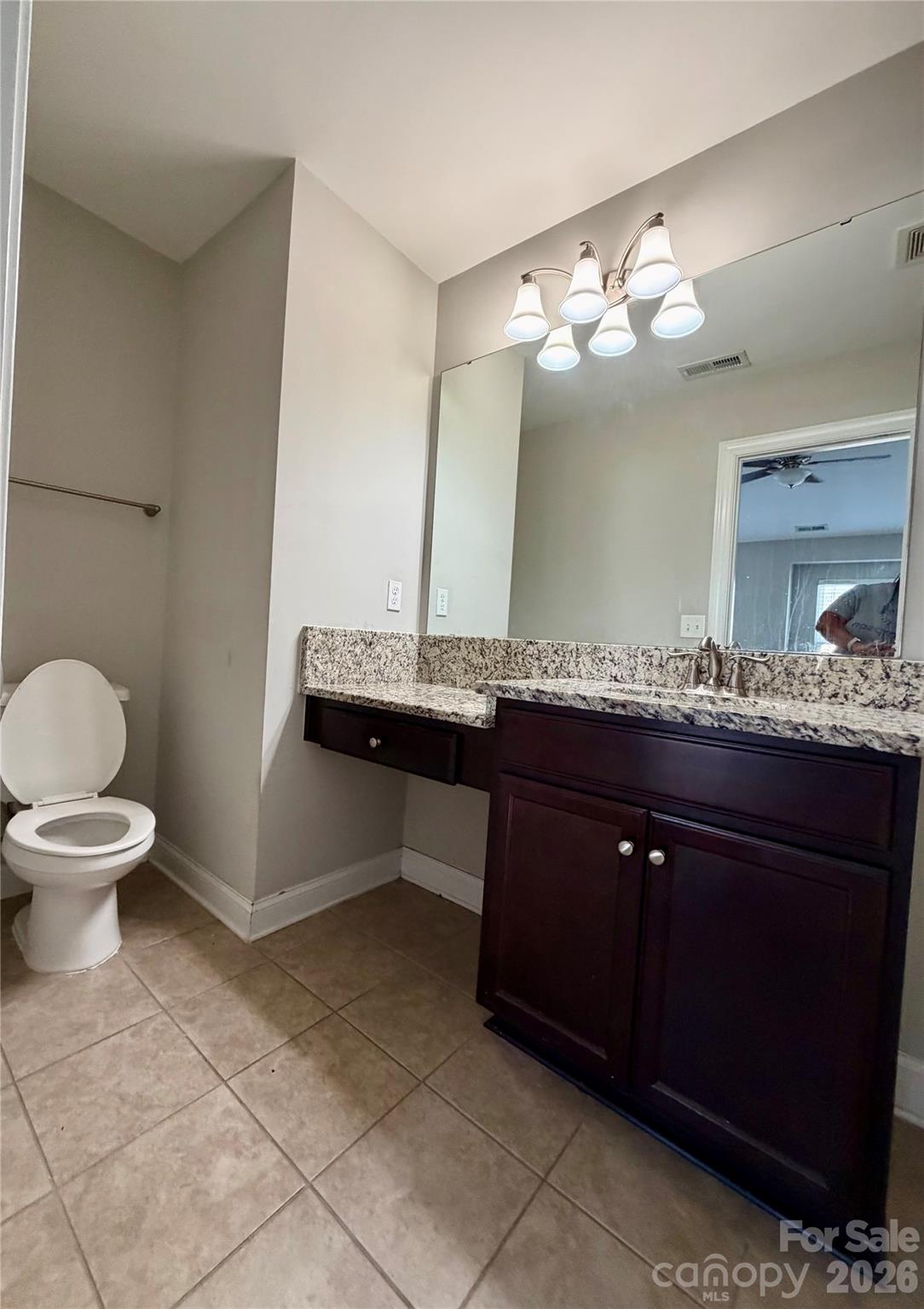 375 Halton Crossing Drive Property Photo 5
