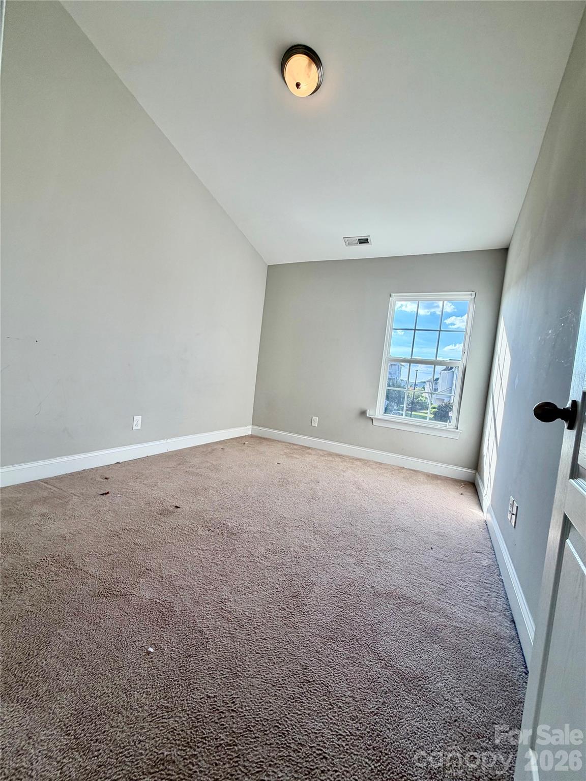 375 Halton Crossing Drive Property Photo 8