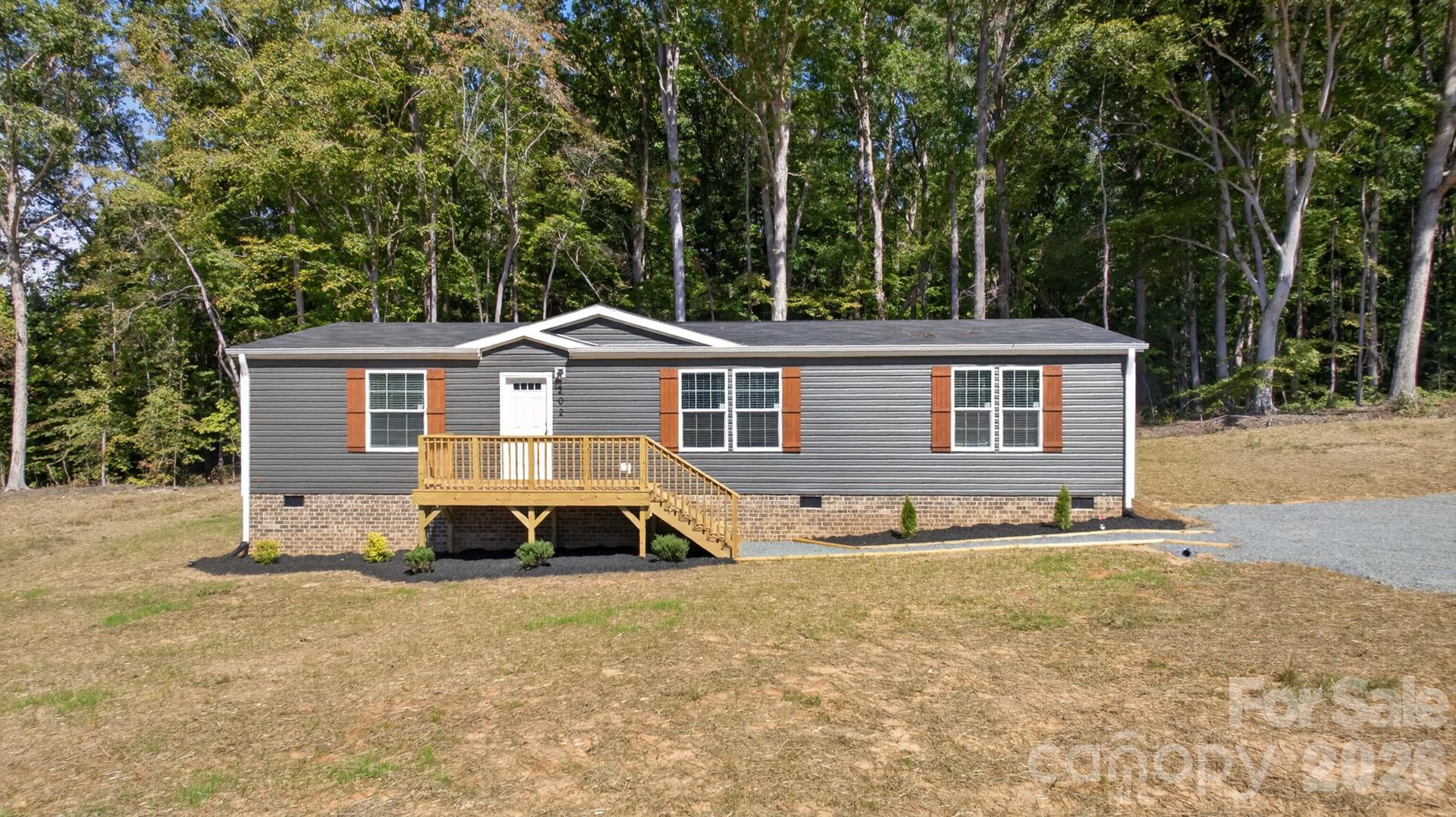 202 Christophers Court Property Photo 1