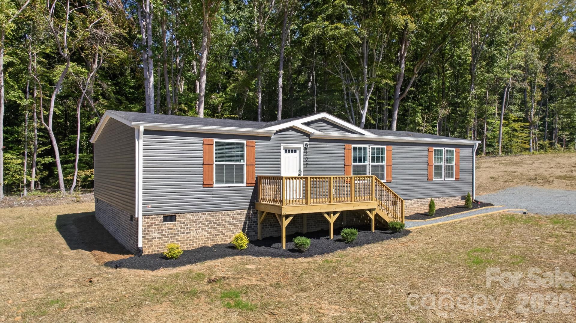 202 Christophers Court Property Photo 2