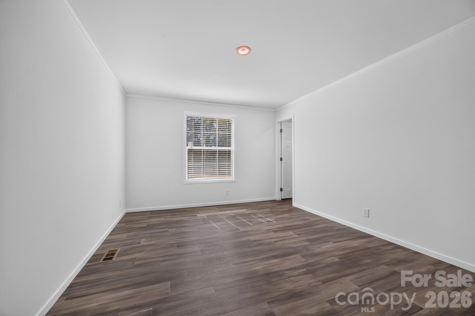 202 Christophers Court Property Photo 29