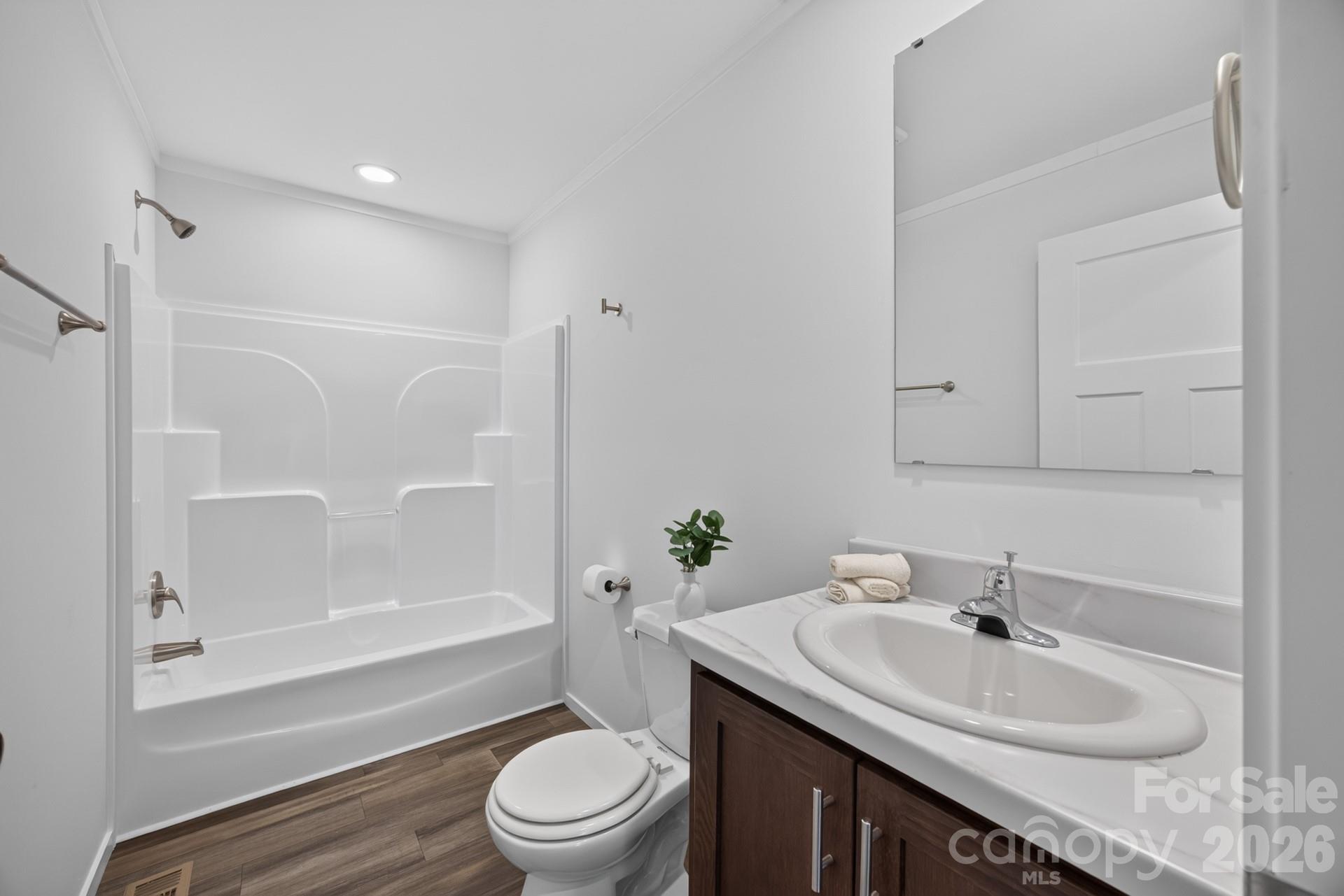 202 Christophers Court Property Photo 32