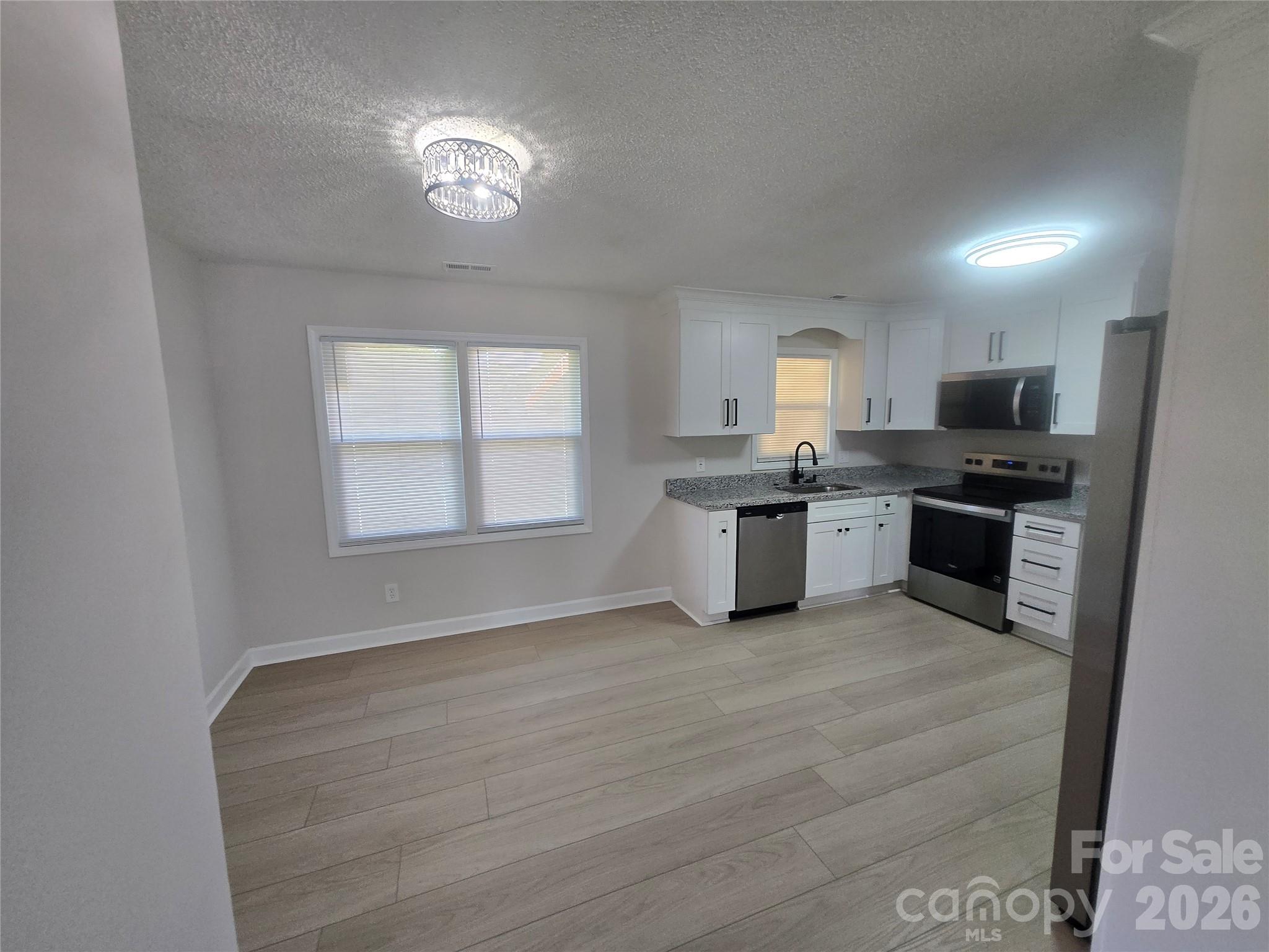 421 Nixon Road Property Photo 13