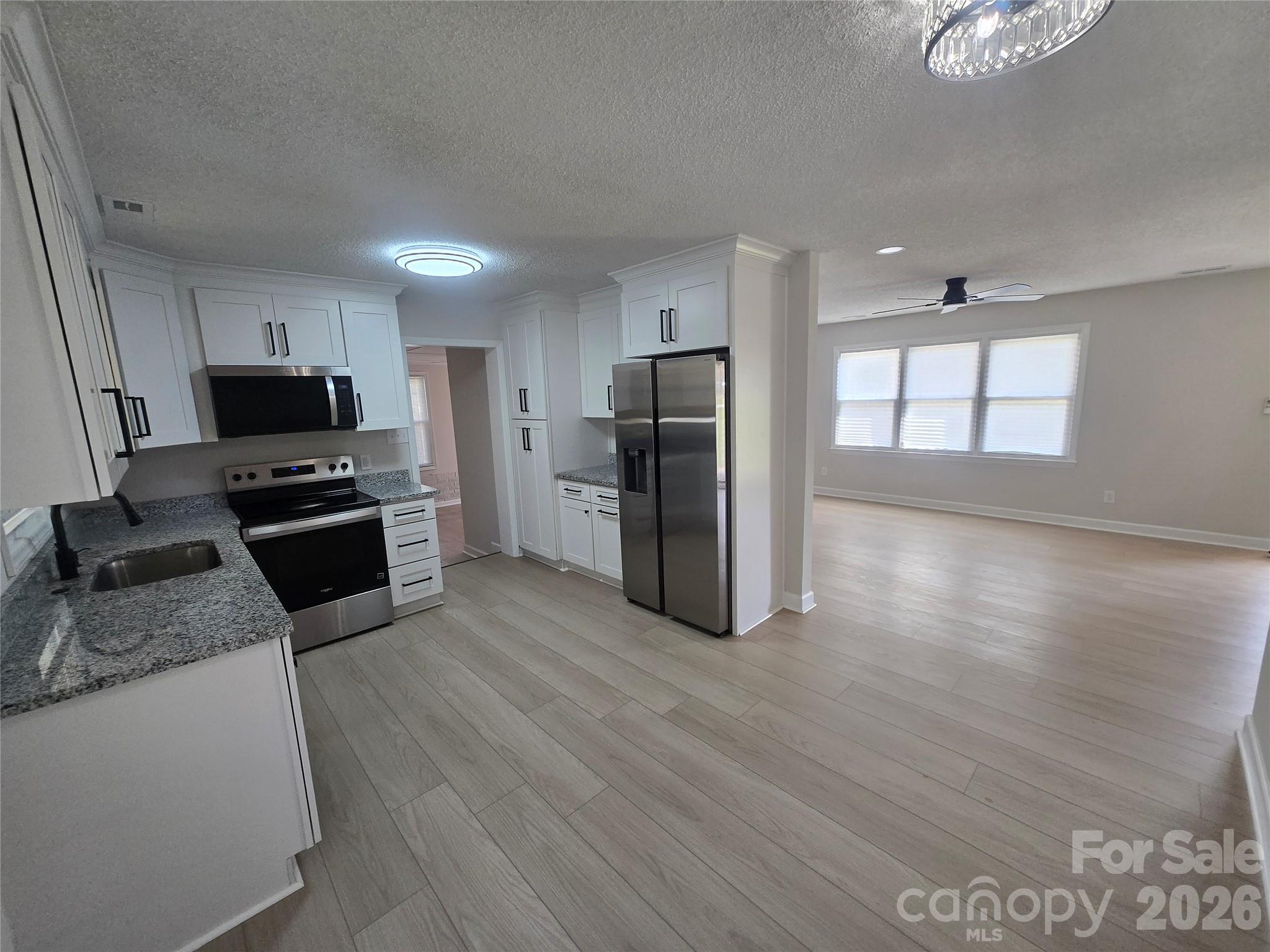 421 Nixon Road Property Photo 14