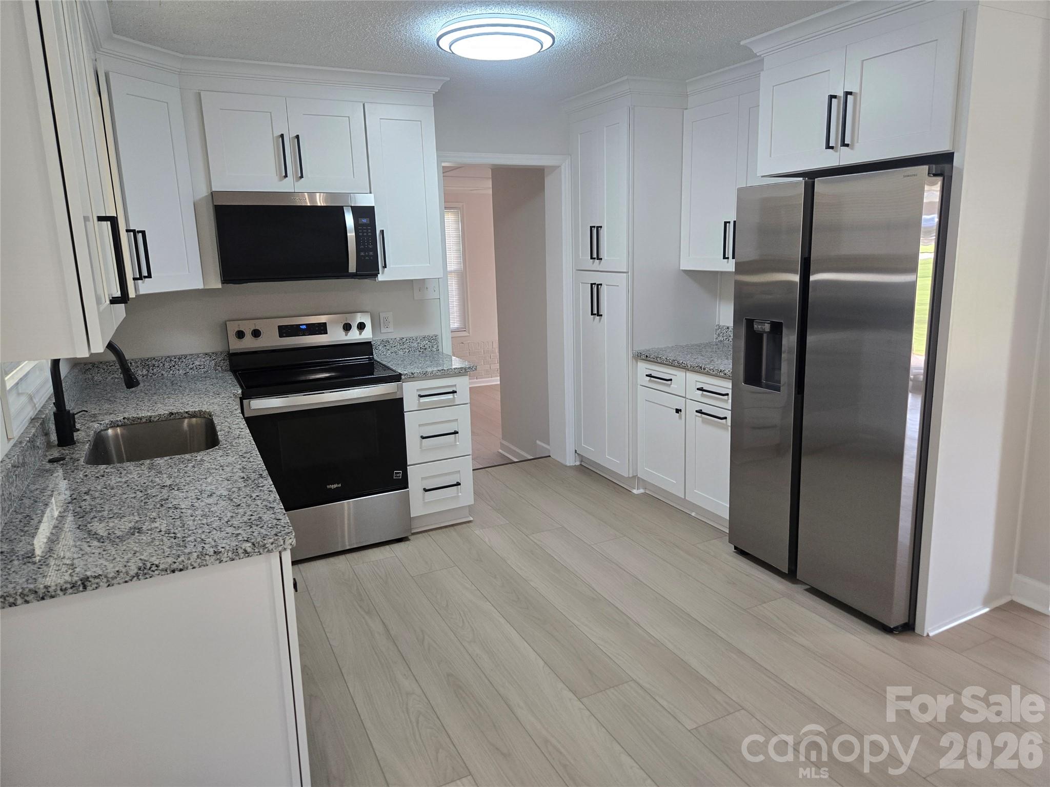 421 Nixon Road Property Photo 15