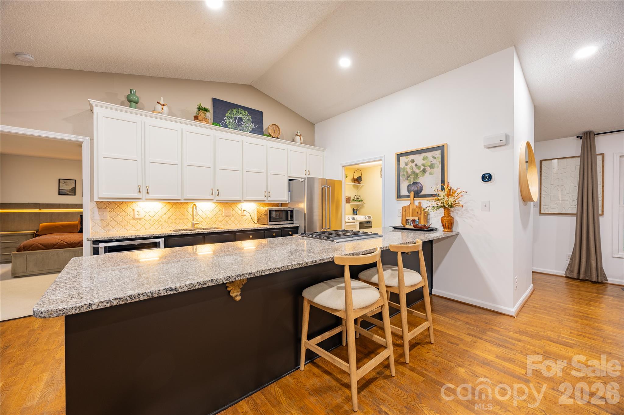 221 5th Street Property Photo 7