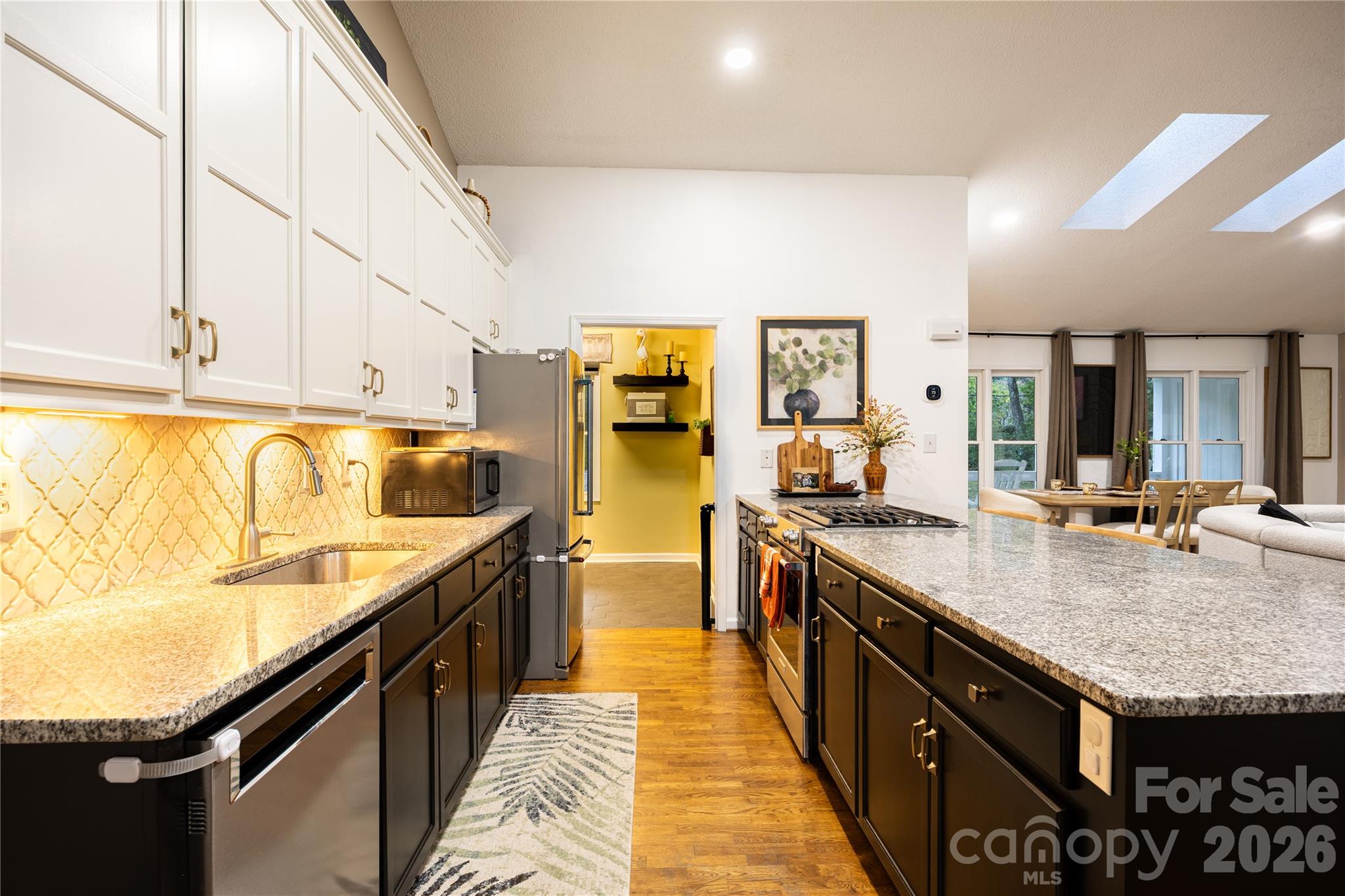 221 5th Street Property Photo 8